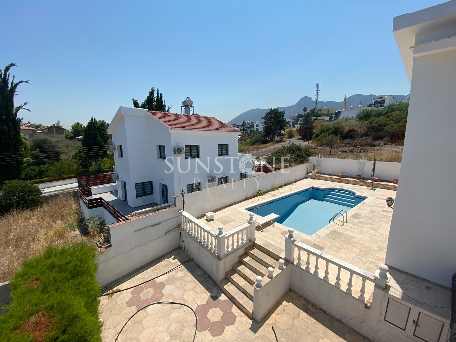 Çatalköy’de Kiralık Lüks 3+1 Villa – Özel Havuzlu – Geniş Bahçeli 30