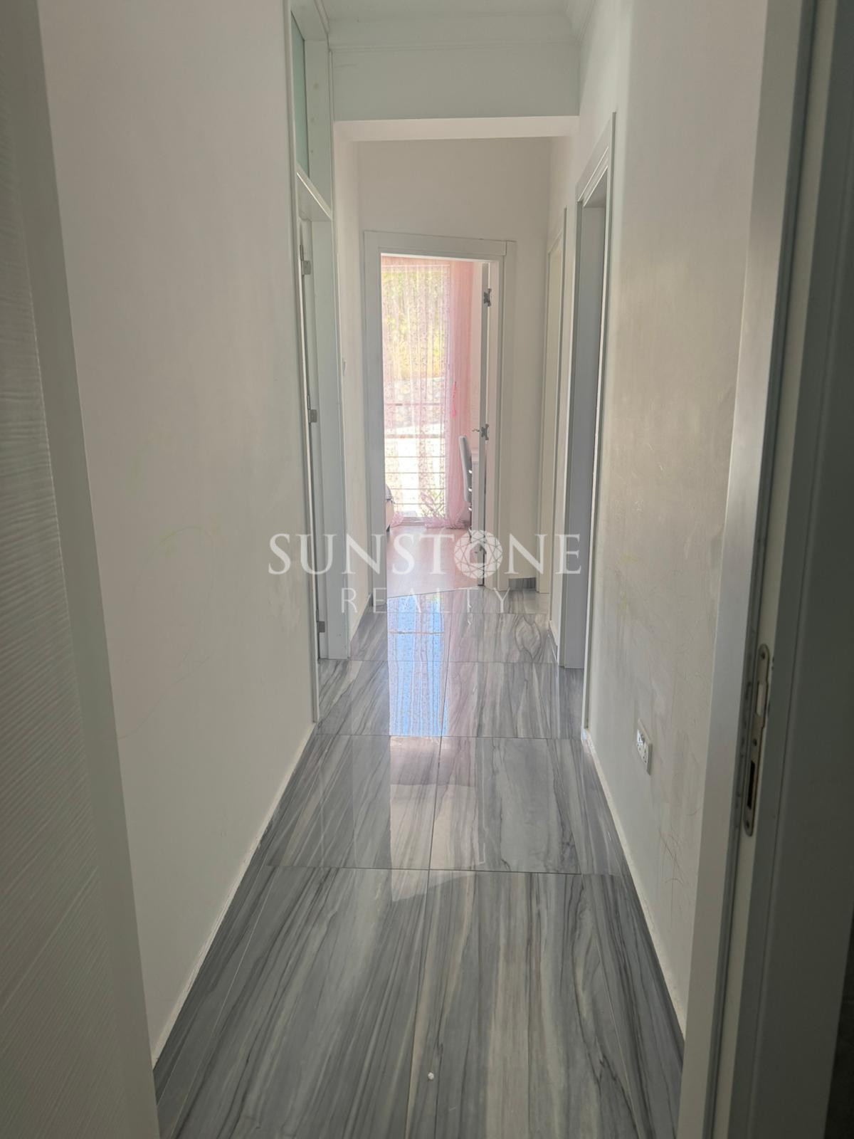 Girne Alsancak'ta Nejat British Okulu civarı 3+1 Satılık Daire  6