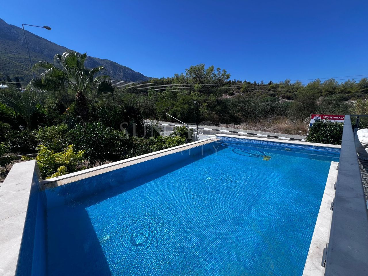 Fully Furnished 4+1 Apartment with Private Pool for Rent in Girne Bellapais, Cyprus 3