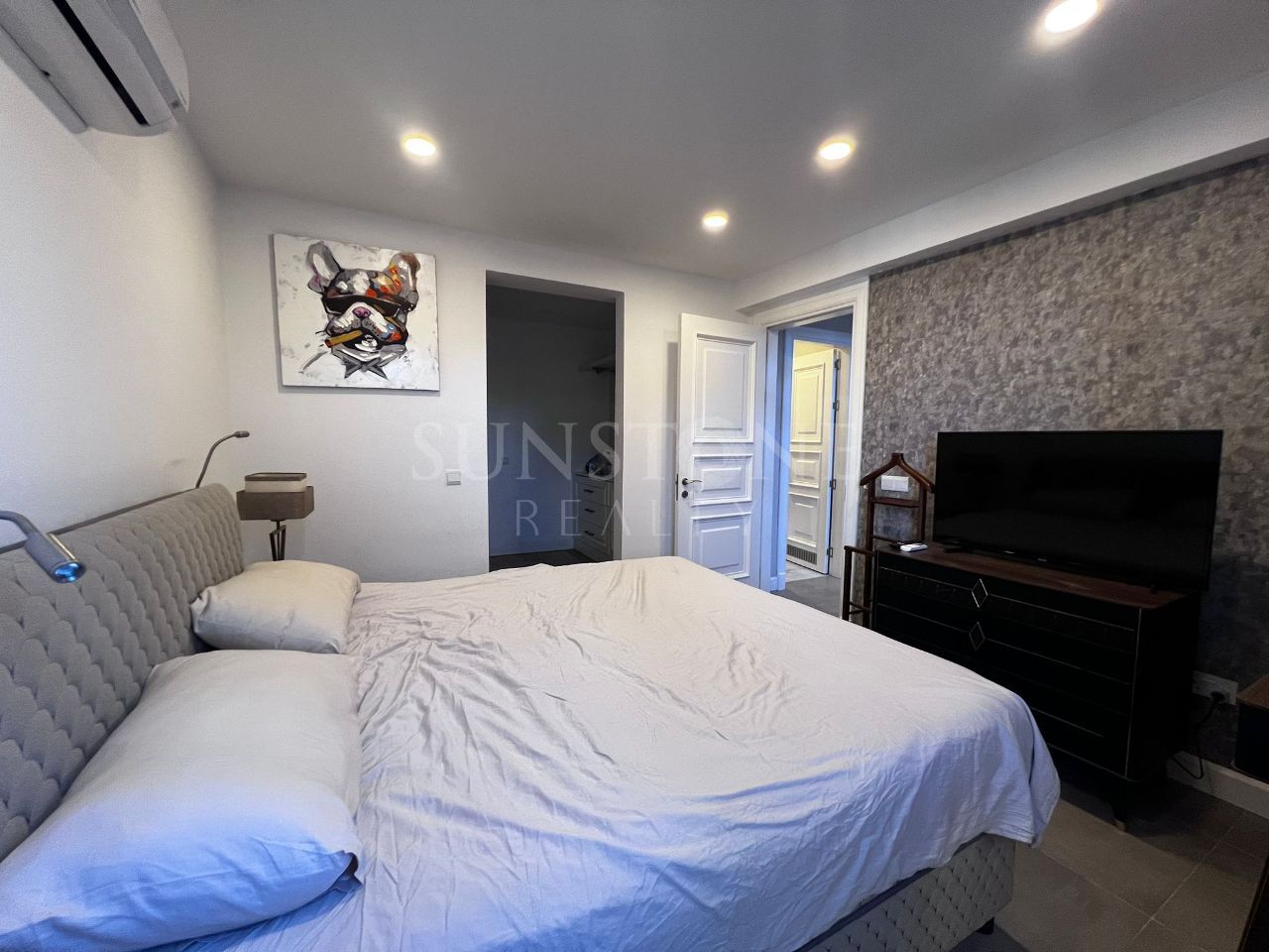 Fully Furnished 4+1 Apartment with Private Pool for Rent in Girne Bellapais, Cyprus 17