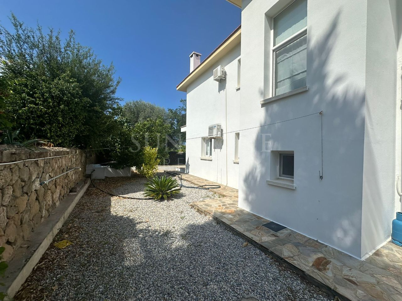 Fully Furnished 3+1 Villa with Pool for Rent in Girne Bellapais, Cyprus 23