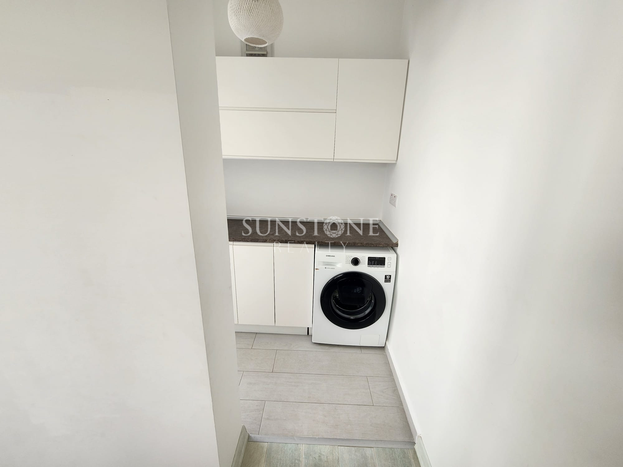  Girne Bellapais'te Dağ ve Doğa Manzaralı Full Eşyalı 4+1 Türk Koçanlı Satılık İkiz Villa. 24