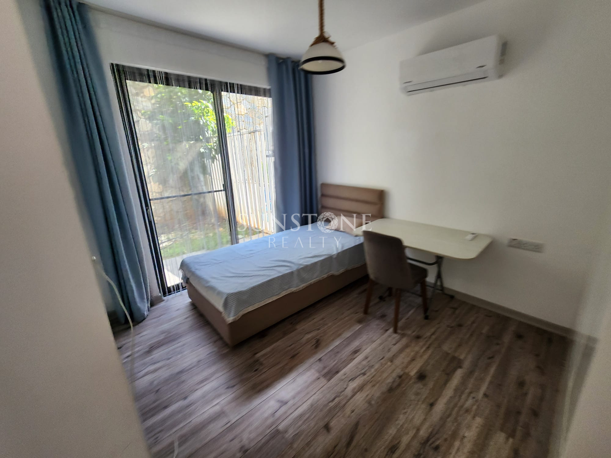  Girne Bellapais'te Dağ ve Doğa Manzaralı Full Eşyalı 4+1 Türk Koçanlı Satılık İkiz Villa. 12