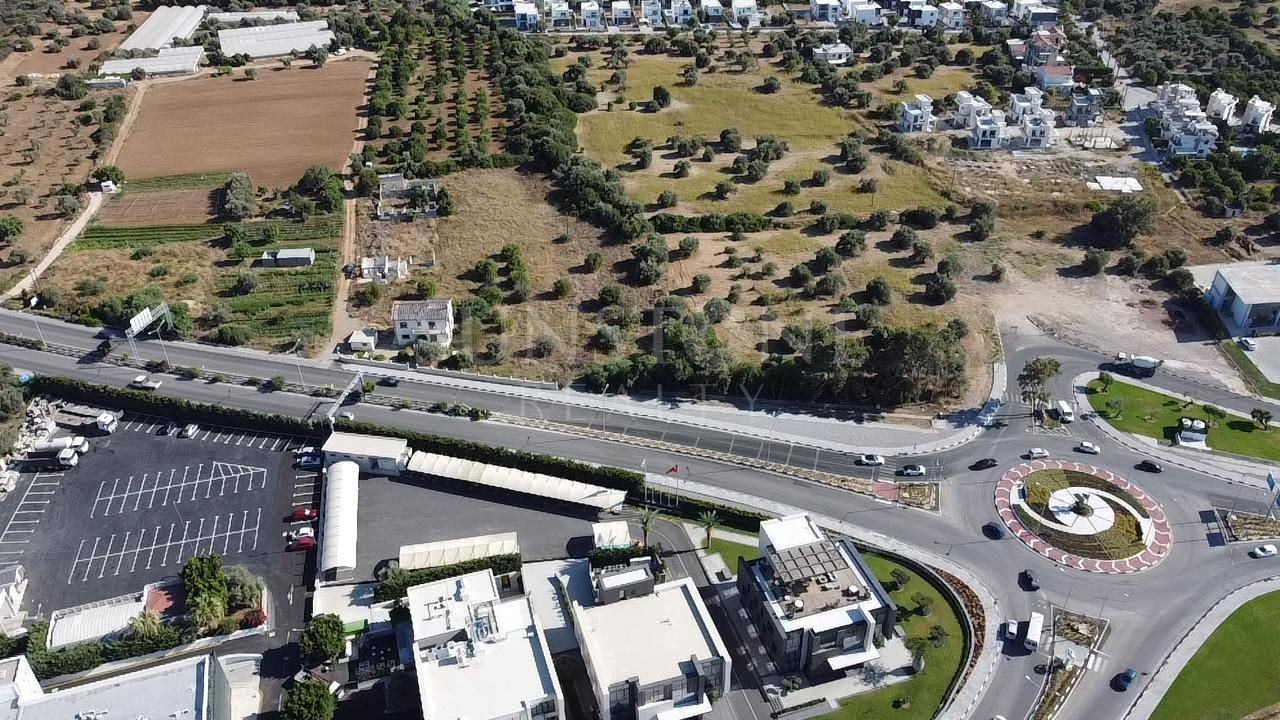 Kıbrıs Girne Edremit'te Anayola Sıfır Ticari İzinli Avm Projesi Onaylanmış Satılık Arazi 5