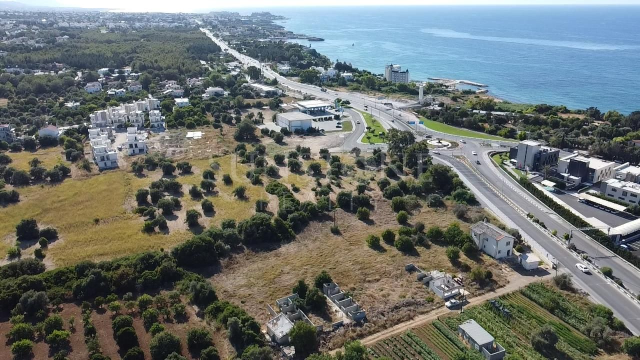 Kıbrıs Girne Edremit'te Anayola Sıfır Ticari İzinli Avm Projesi Onaylanmış Satılık Arazi 4