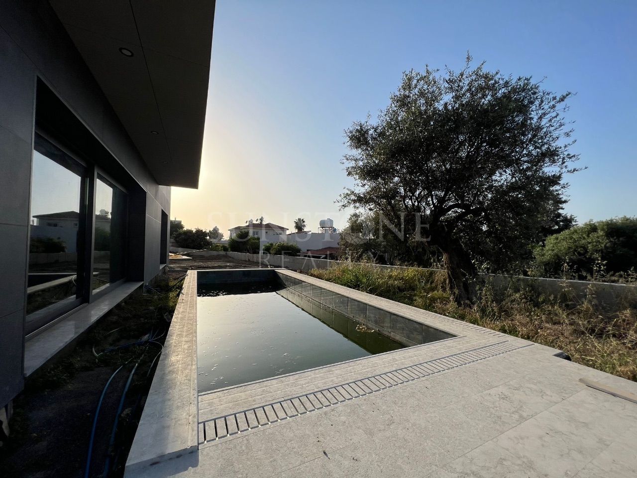 Cyprus Kyrenia Edremit 4+1 Detached Villas for Sale with Luxurious Architecture in a Magnificent Location 2
