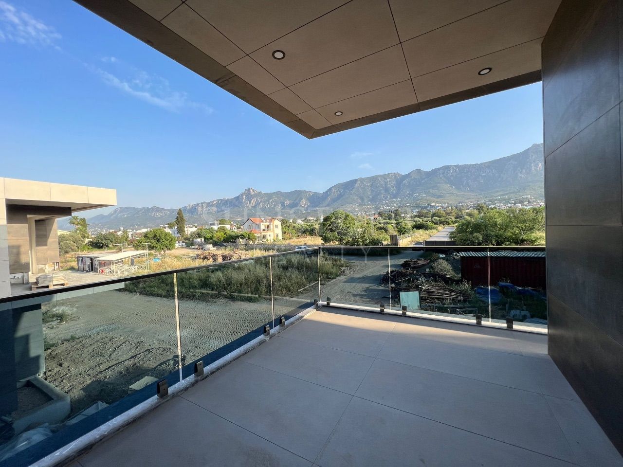 Cyprus Kyrenia Edremit 4+1 Detached Villas for Sale with Luxurious Architecture in a Magnificent Location 14