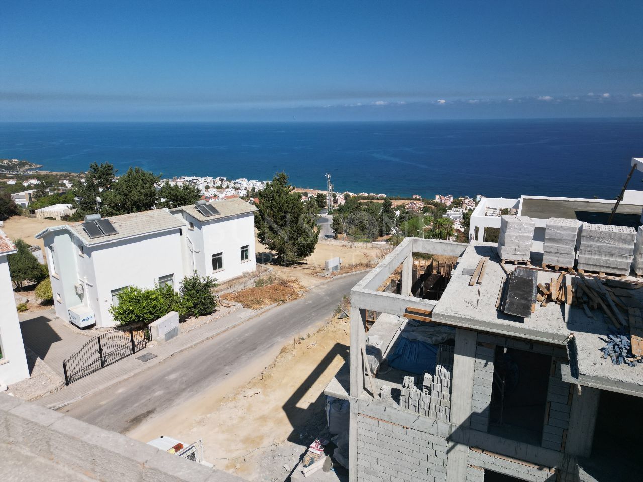 Kıbrıs Girne Esentepe’de Satılık Villa 26