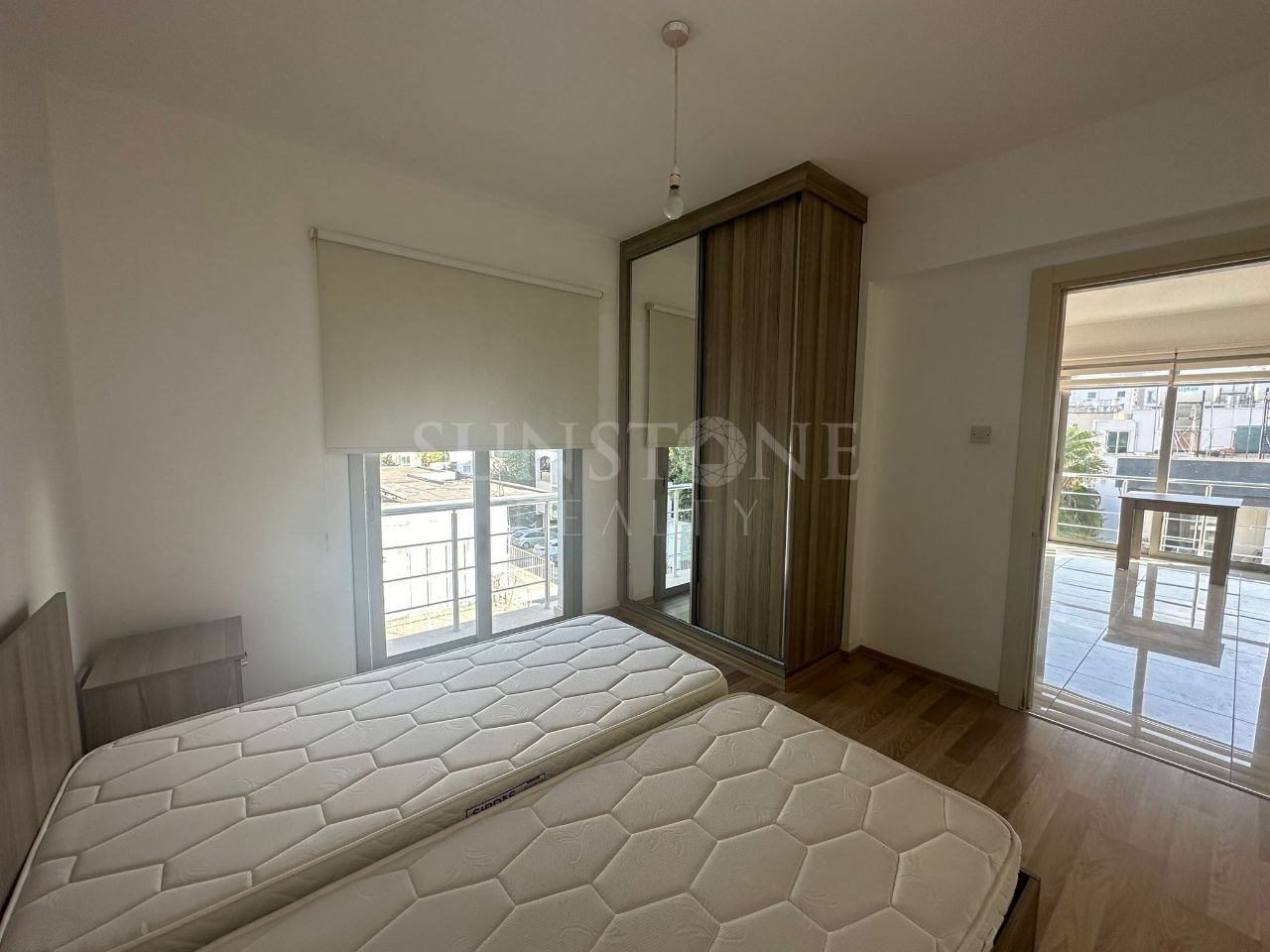 Fully Furnished 1+1 Apartment for Rent in Girne City Center, Cyprus 8