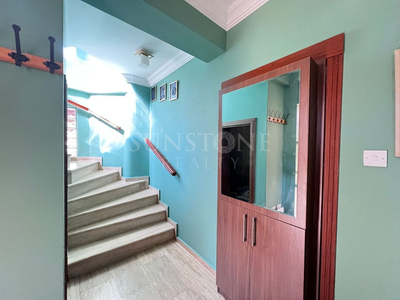 Girne Karaoğlanoğlu'nda Özel Havuzlu ve Bahçeli Kiralık Villa 13