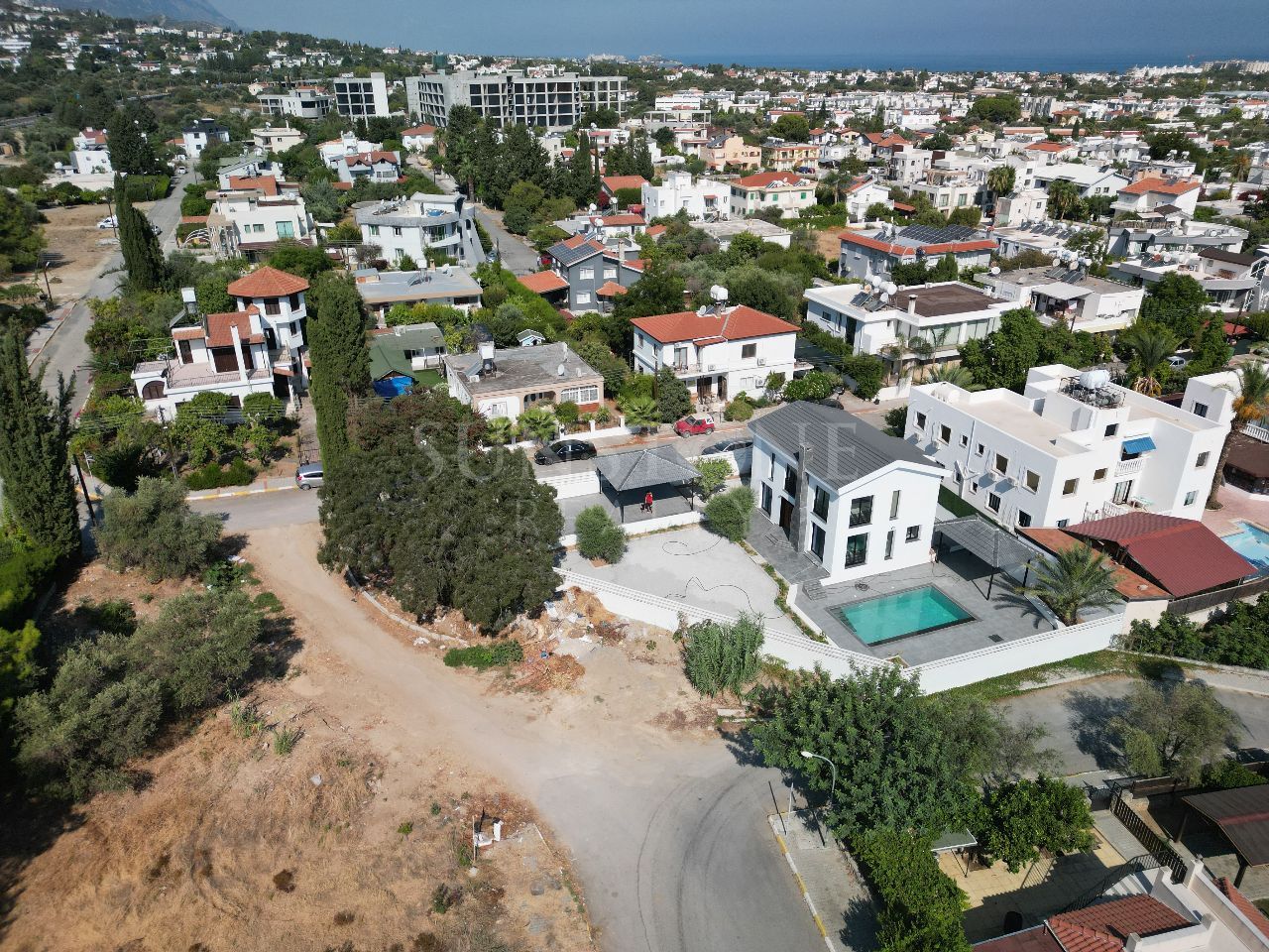 For sale 4-bedroom Villa in Girne Karaooğlanoğlu 'S' Region in Cyprus 7