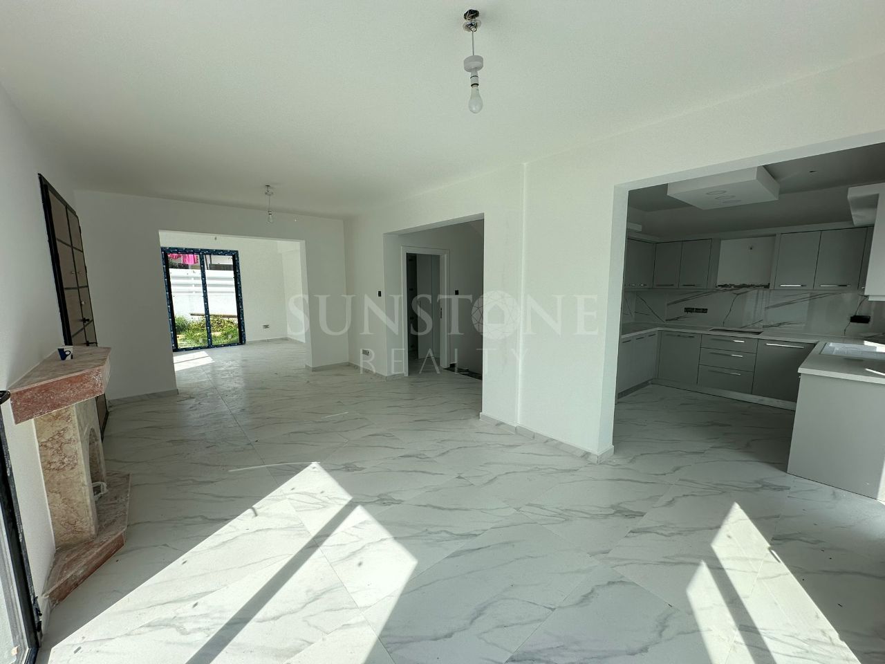 For sale 4-bedroom Villa in Girne Karaooğlanoğlu 'S' Region in Cyprus 12