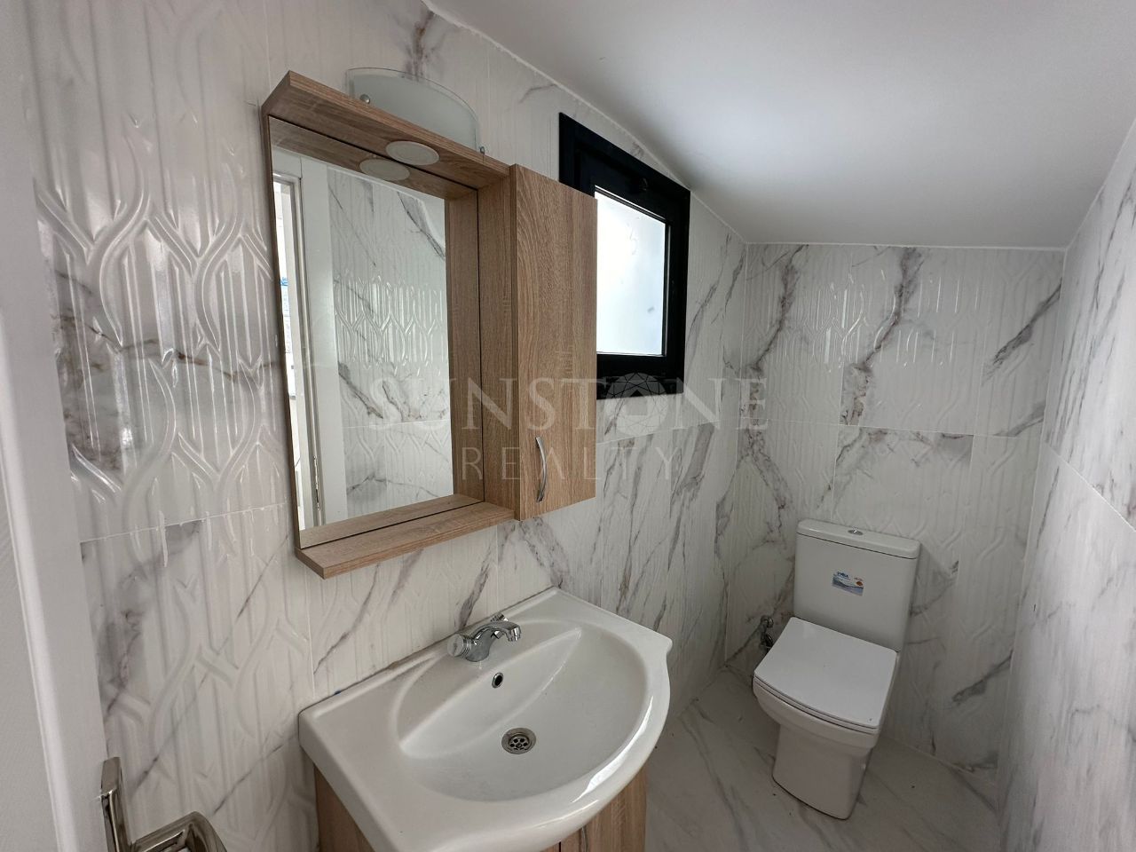 For sale 4-bedroom Villa in Girne Karaooğlanoğlu 'S' Region in Cyprus 19