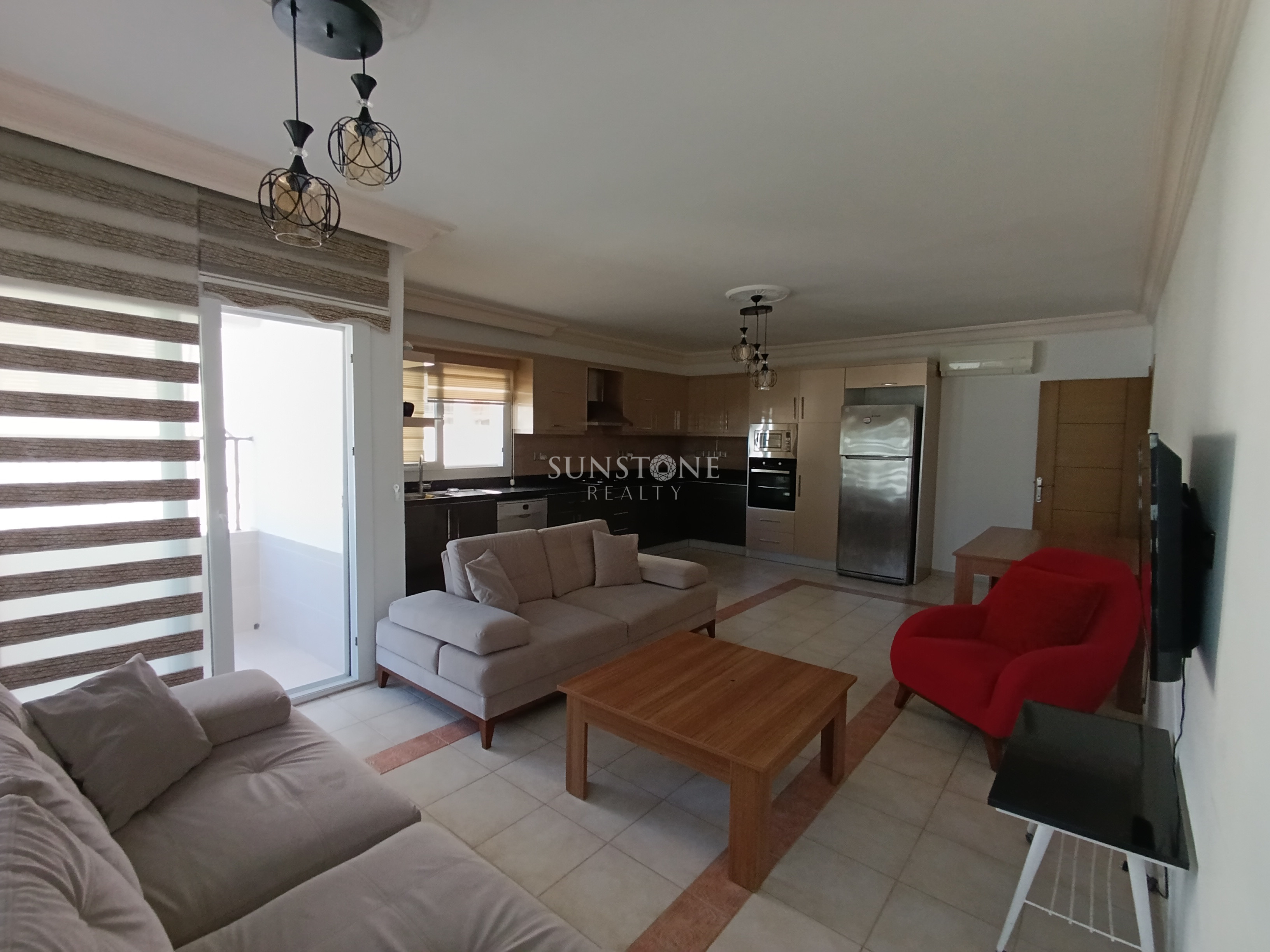 Girne Merkez Kiralık 3+1 Daire 3