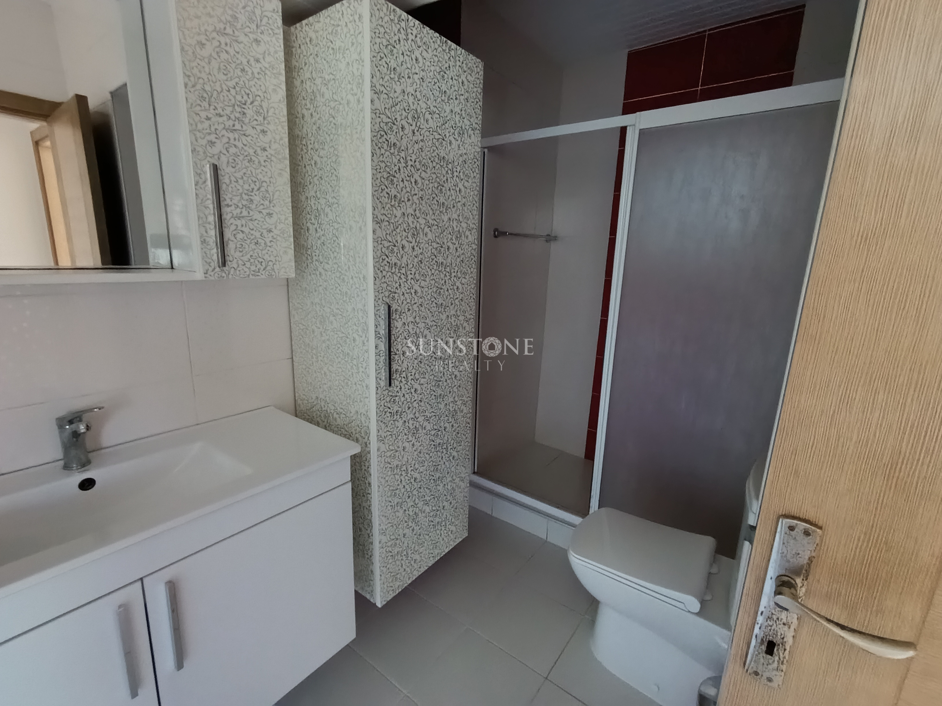 Girne Merkez Kiralık 3+1 Daire 13