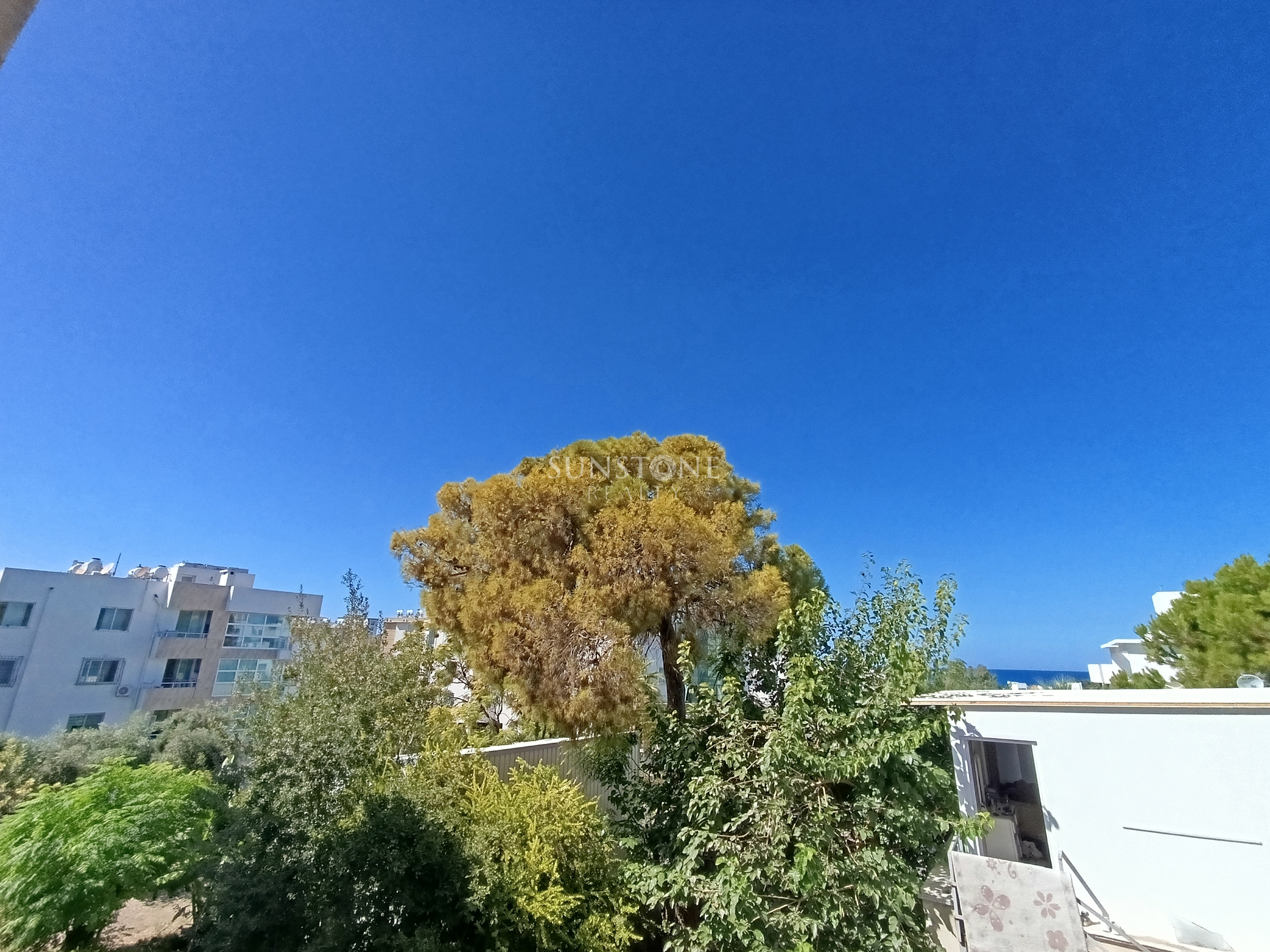 Girne Merkez Kiralık 3+1 Daire 5