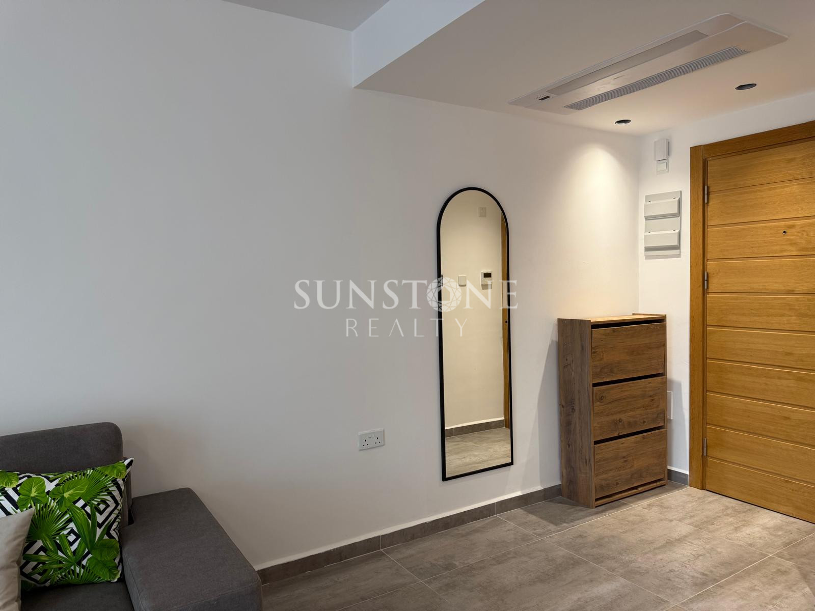 GİRNE MERKEZ THE V RESIDENCE'DA SATILIK 1+1 REZİDANS DAİRESİ 7