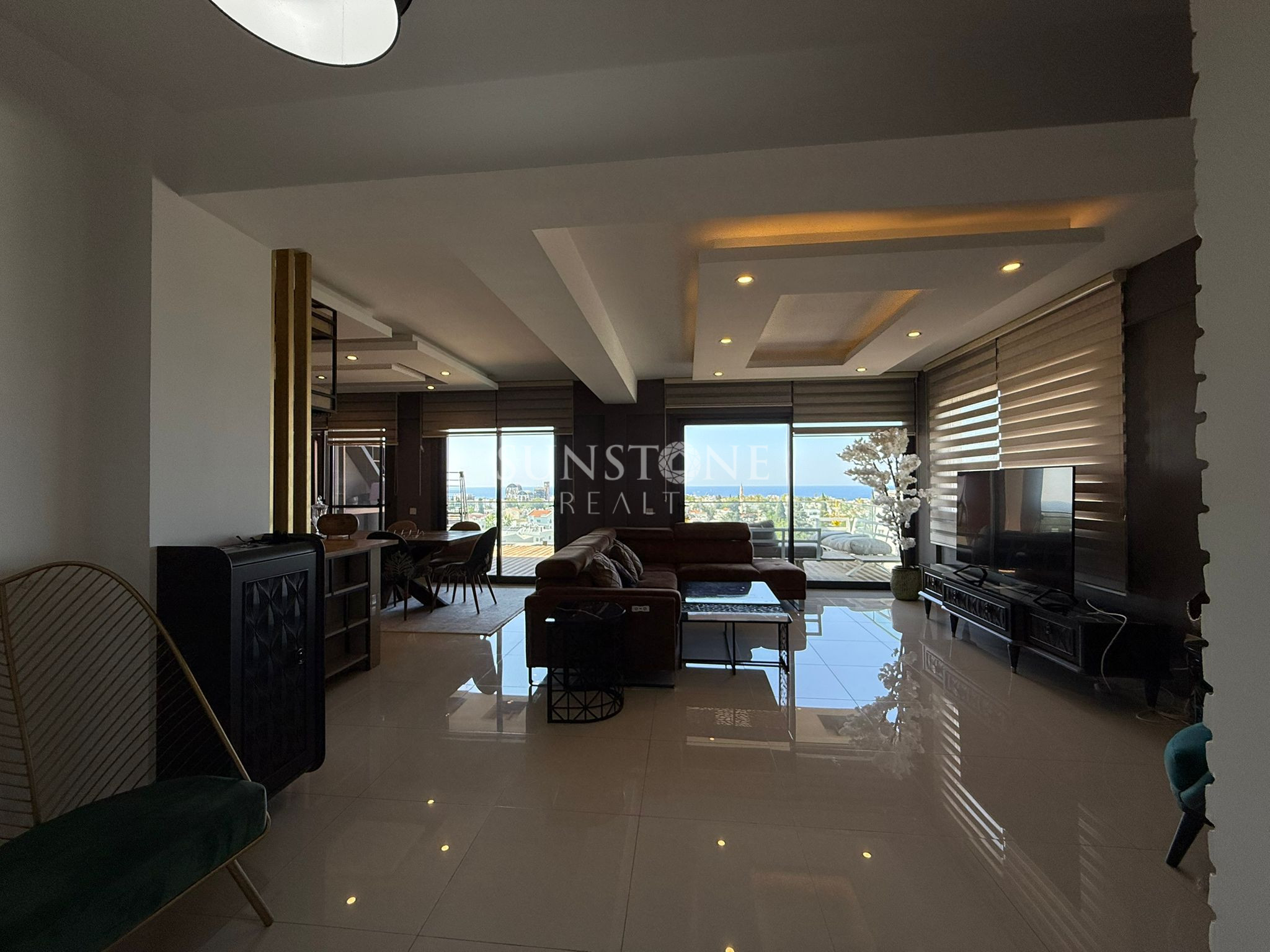  Girne Merkez Ultra Lüks Kiralık 3+1 Penthouse Daire 5