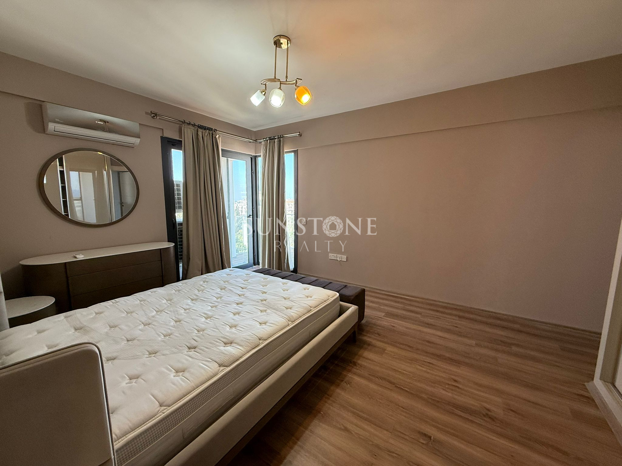  Girne Merkez Ultra Lüks Kiralık 3+1 Penthouse Daire 14