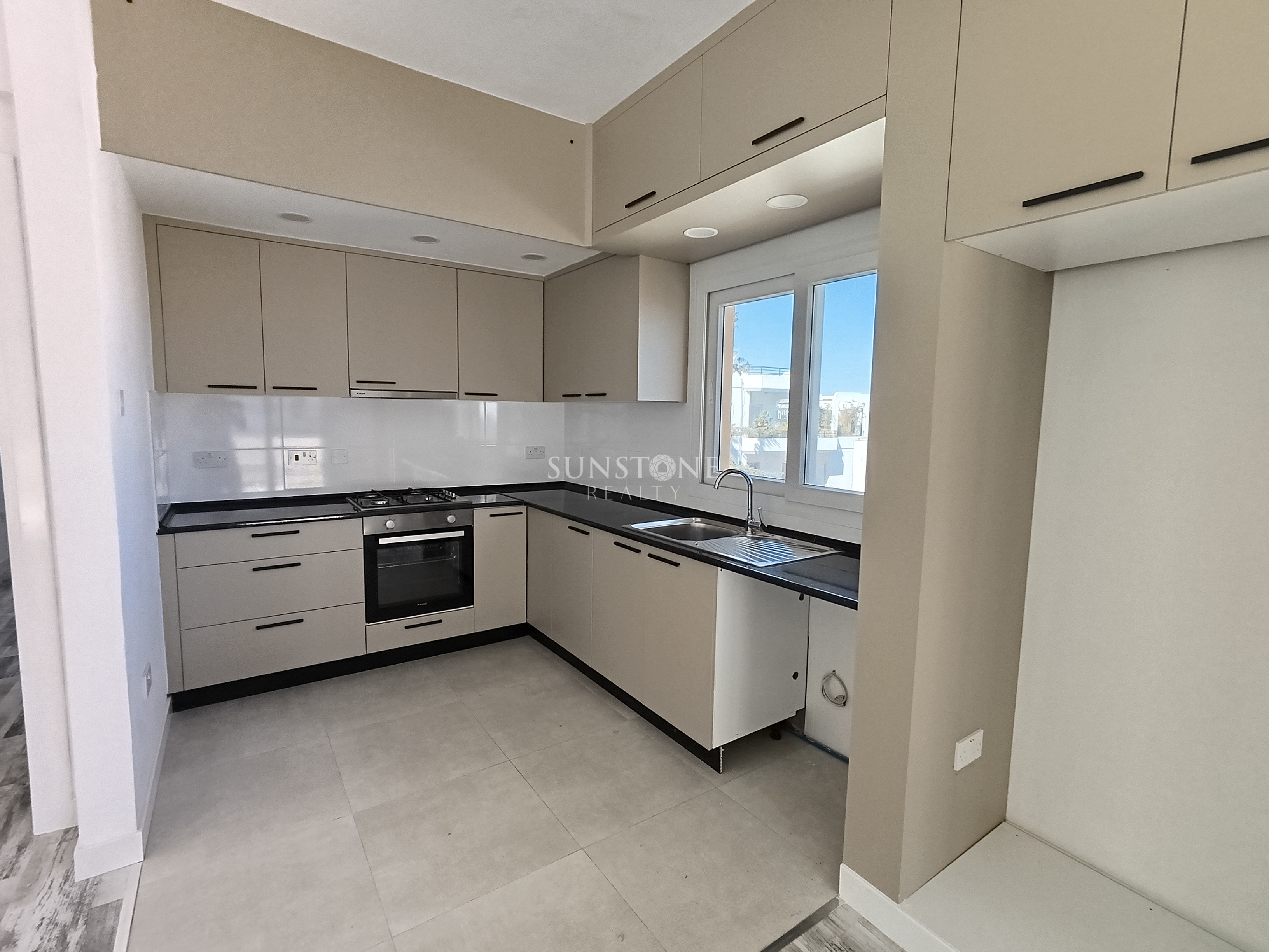 Girne Merkez'de Satılık Deniz Manzaralı Penthouse  4
