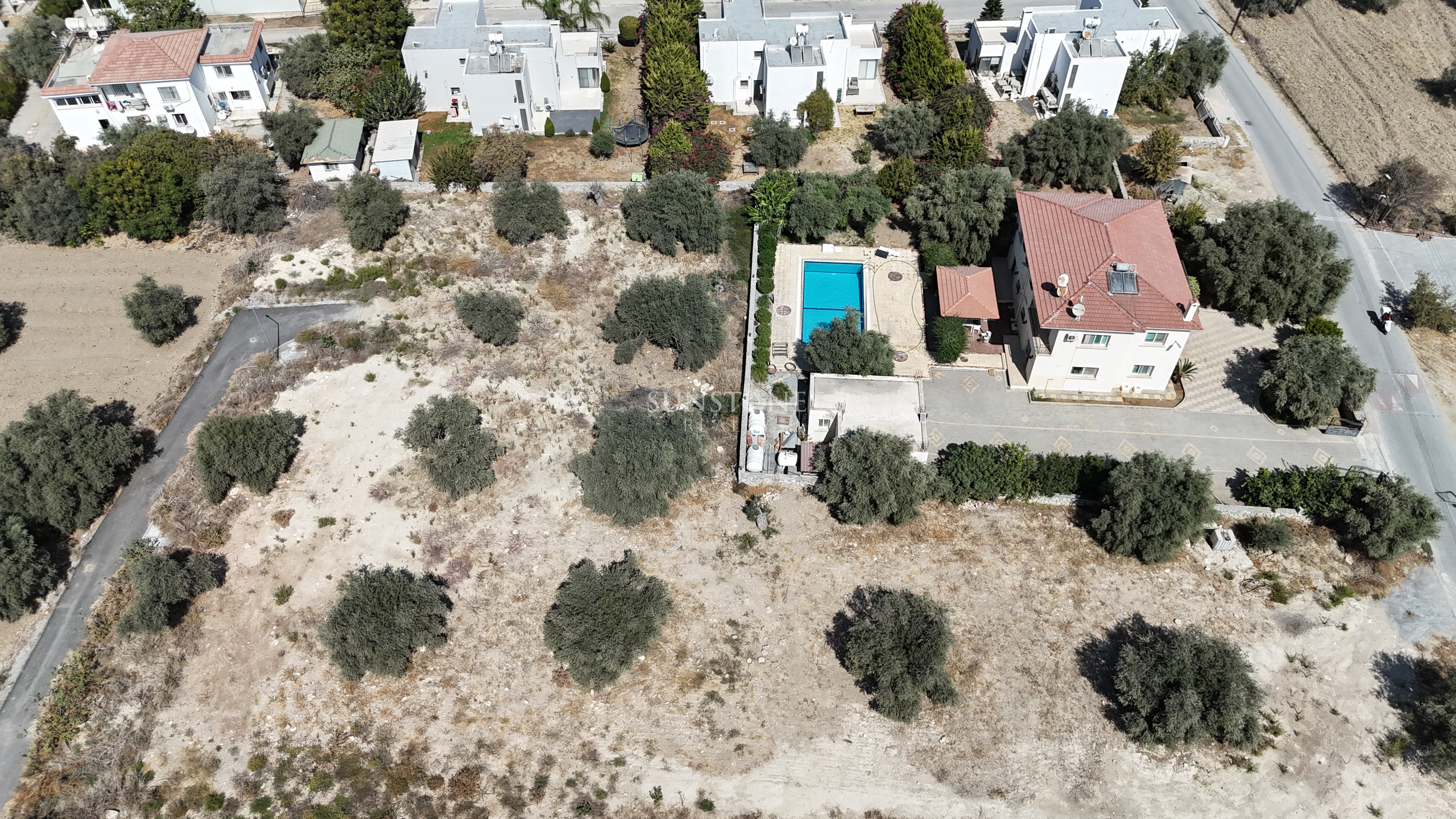Kıbrıs Girne Ozanköy Satılık Türk Koçanlı 678 m2 Arsa 8