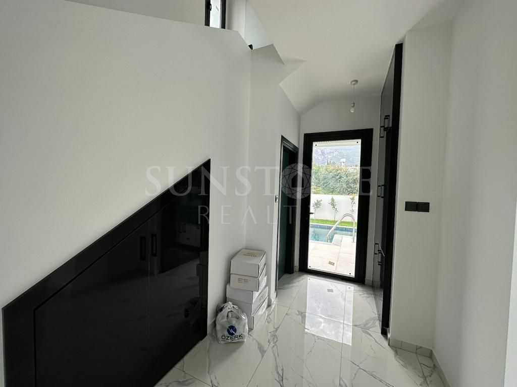 For Sale: 3+1 Villa in Ozanköy, Girne, Cyprus 10