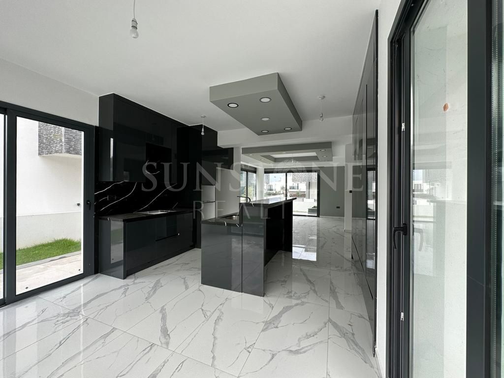 For Sale: 3+1 Villa in Ozanköy, Girne, Cyprus 7