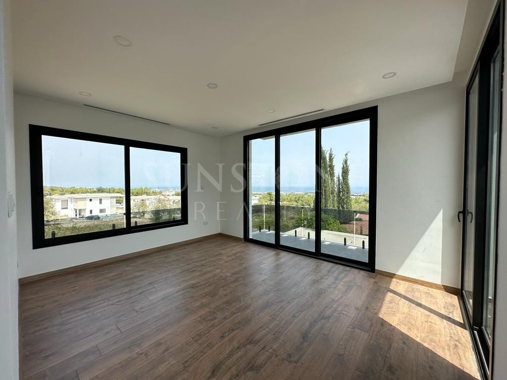 Kıbrıs - Girne - Zeytinlik'te Satılık Türk Koçanlı Havuzlu Özel Tasarım Villa 7