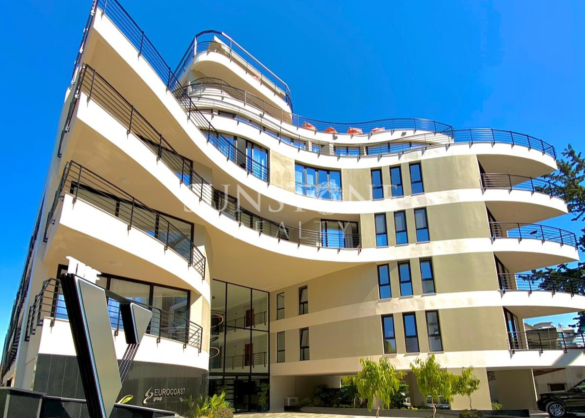 Luxury Living in the Heart of Kyrenia: 2+1 Opportunity at The V Residence 2