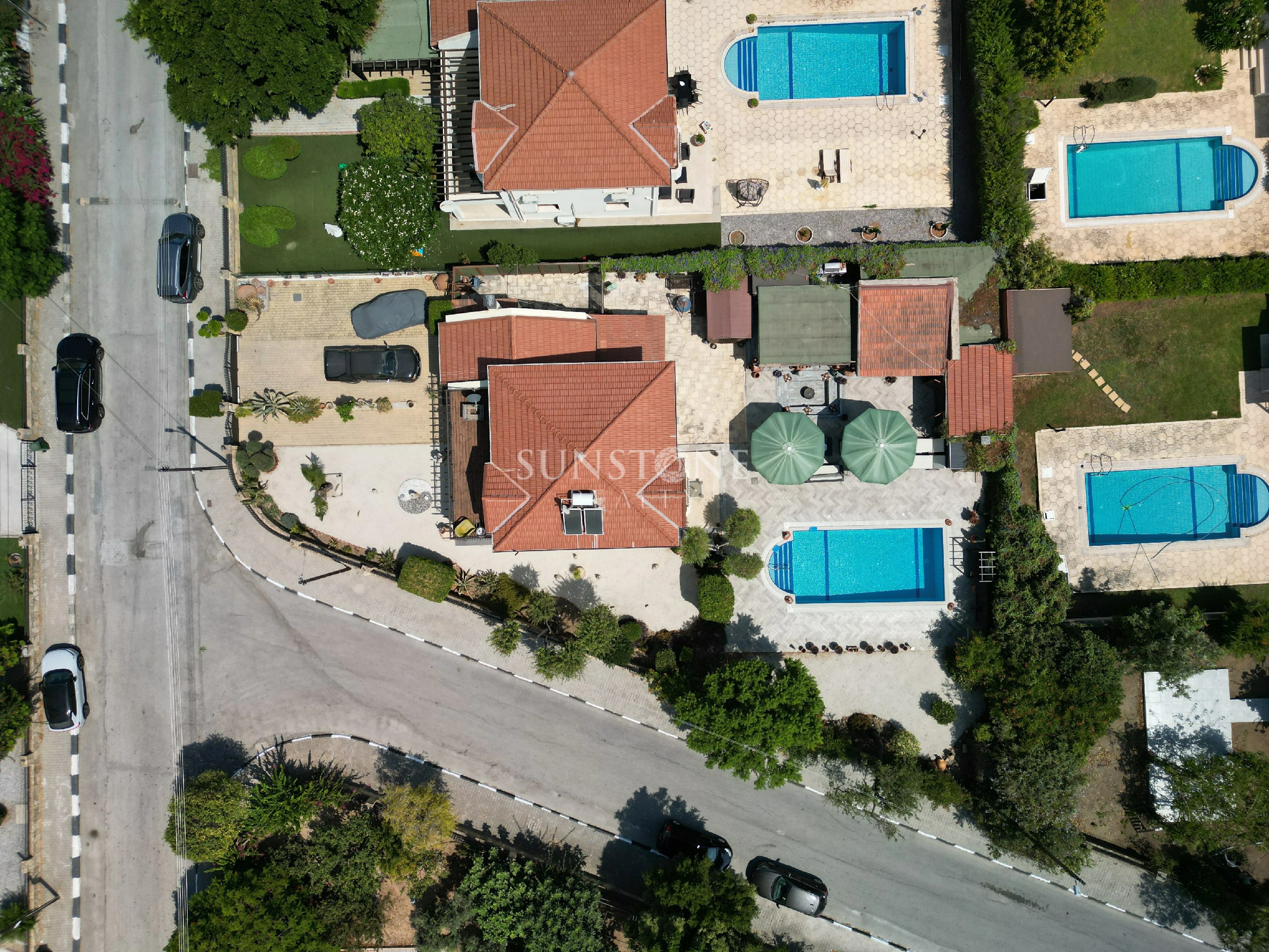 This Villa Offers More Than You Ever Dreamed Of! 28