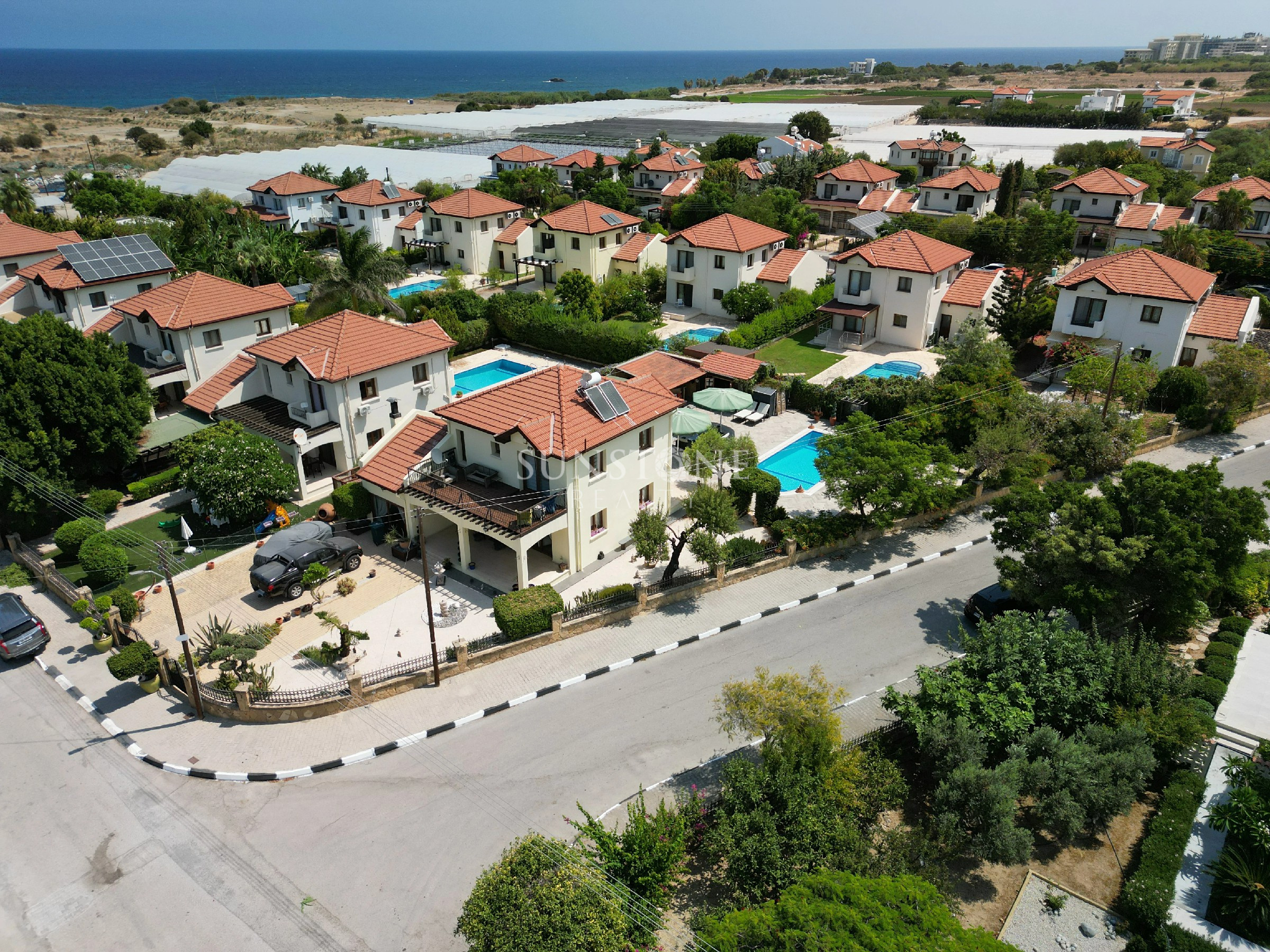 This Villa Offers More Than You Ever Dreamed Of! 36