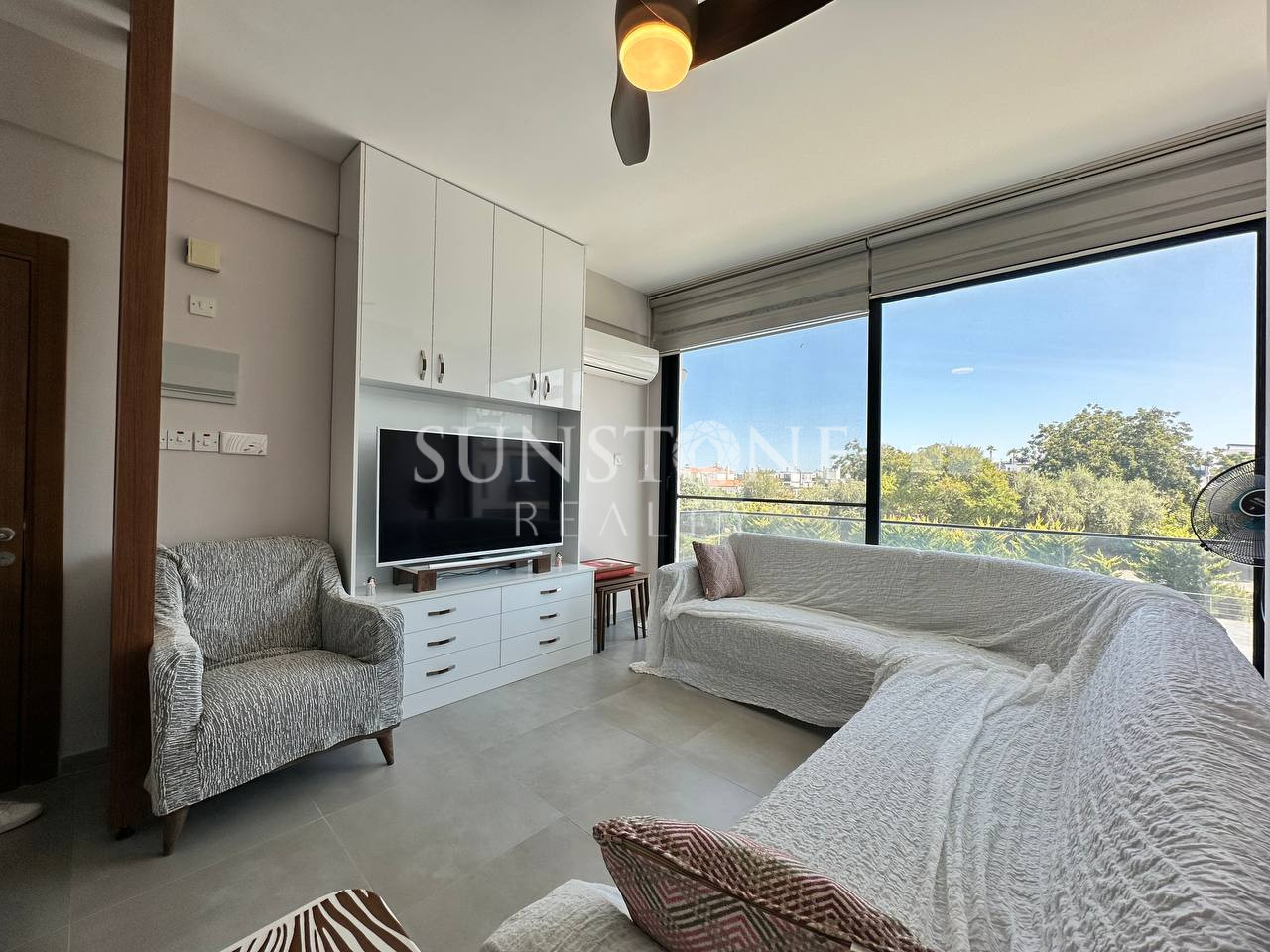 Kıbrıs Girne Alsancak Bölgesinde Satılık Full Eşyalı 2+1 Penthouse Daire. 6