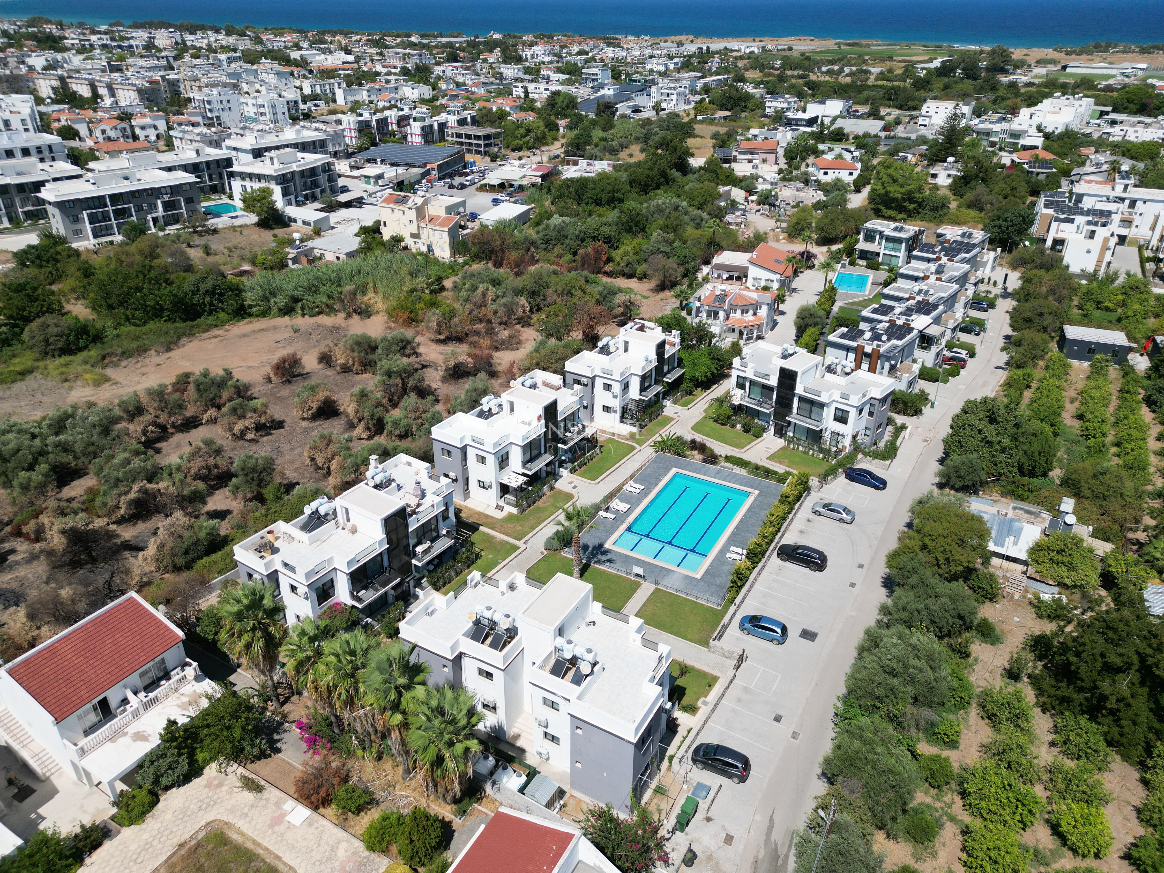 Kıbrıs Girne Alsancak Bölgesinde Satılık Full Eşyalı 2+1 Penthouse Daire. 14