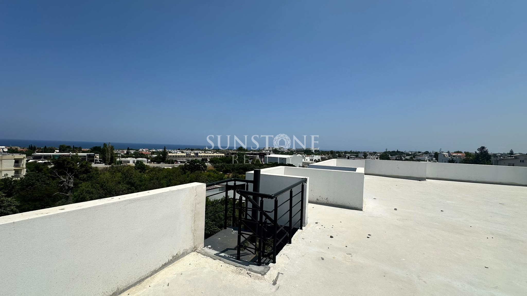 Kıbrıs Girne Alsancak Merkezde 2+1 Full Eşyalı Kiralık Daire. 18