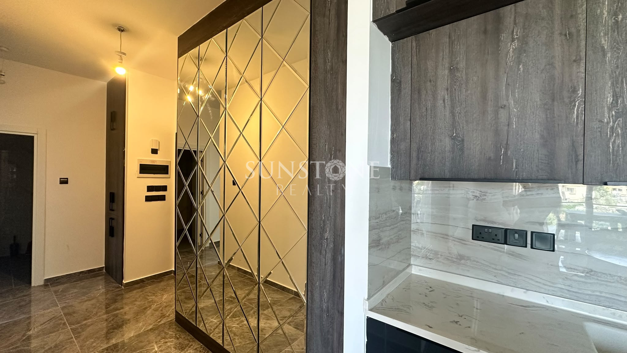 Kıbrıs Girne Alsancak Merkezde 2+1 Full Eşyalı Kiralık Daire. 10