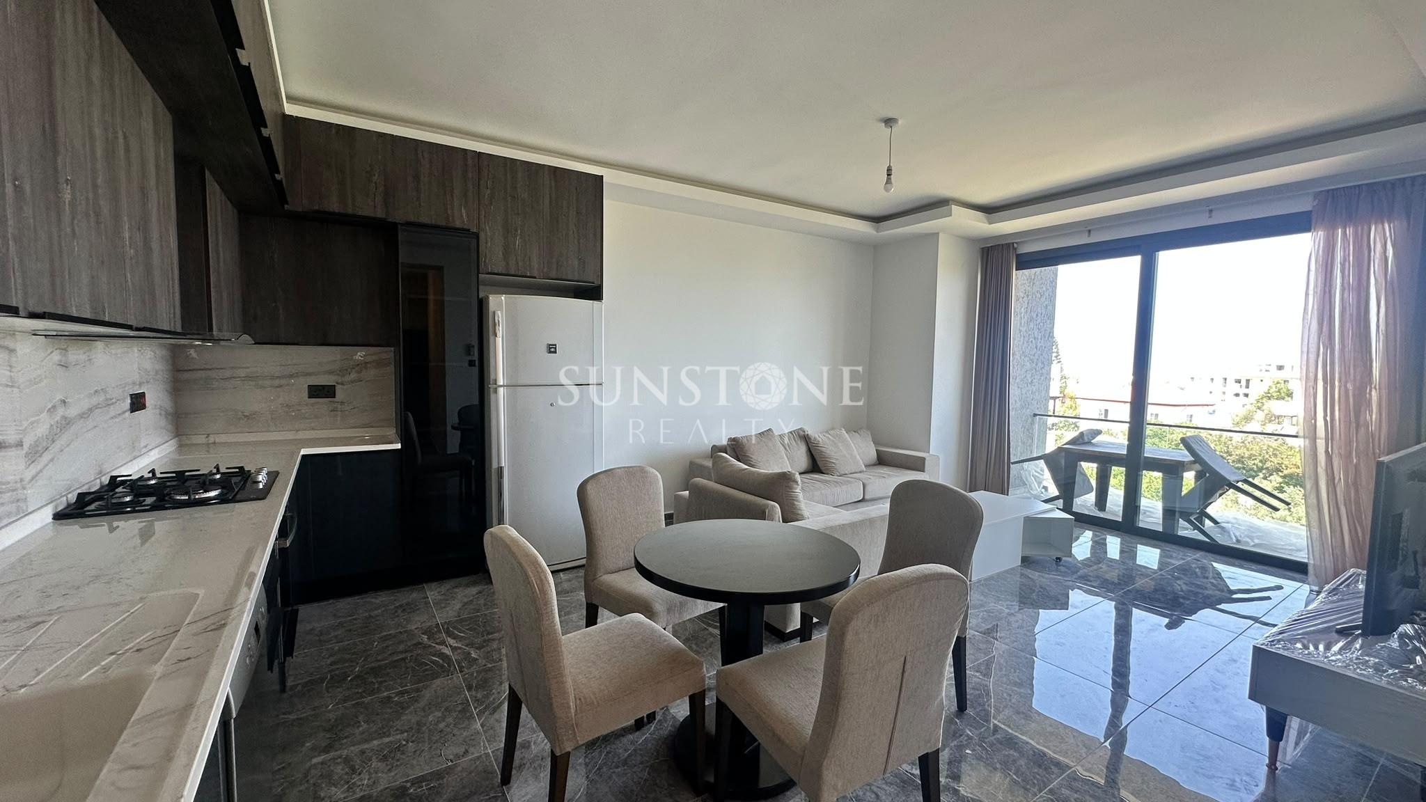 Kıbrıs Girne Alsancak Merkezde 2+1 Full Eşyalı Kiralık Daire. 11
