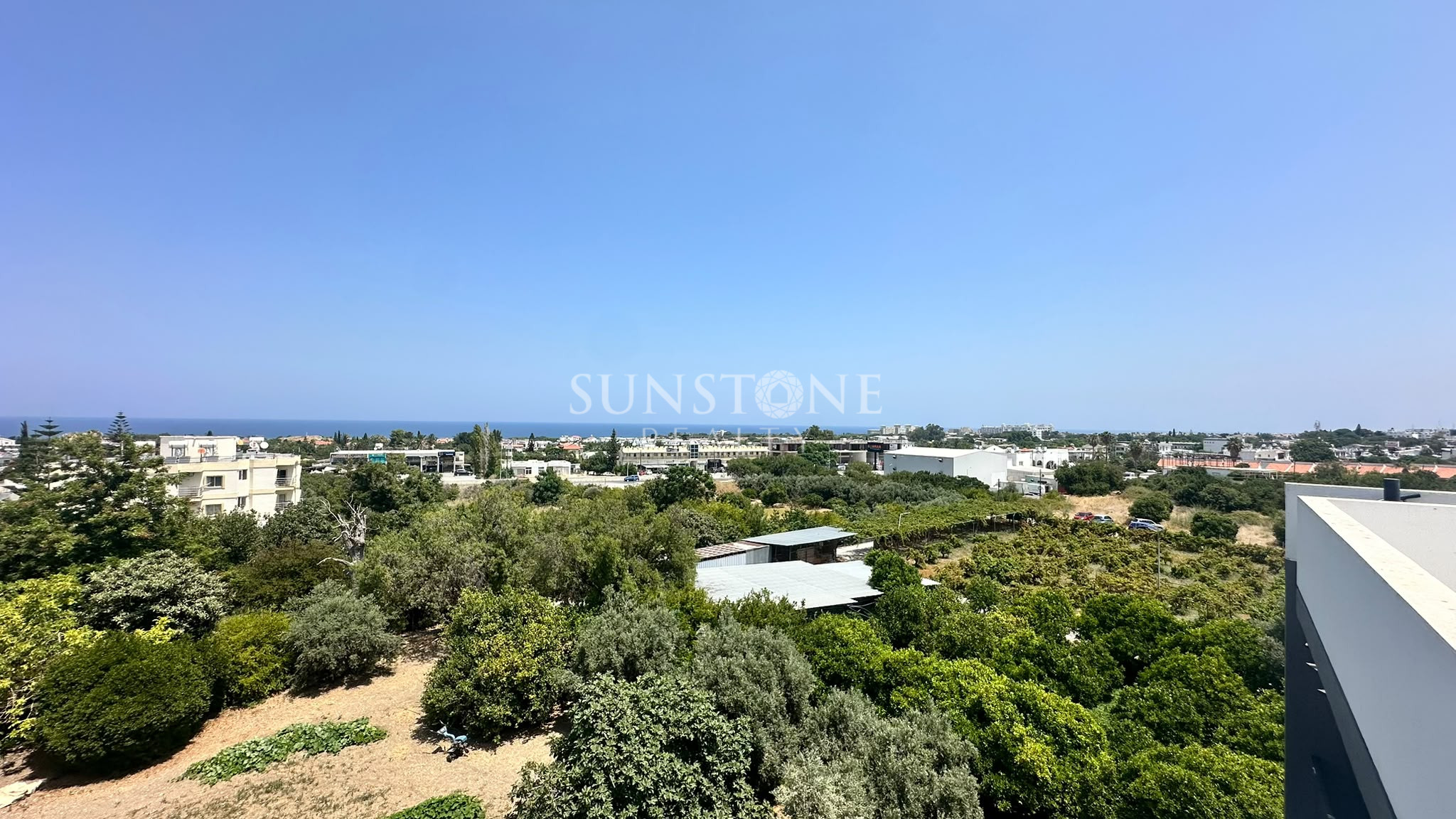 Kıbrıs Girne Alsancak Merkezde 2+1 Full Eşyalı Kiralık Daire. 8