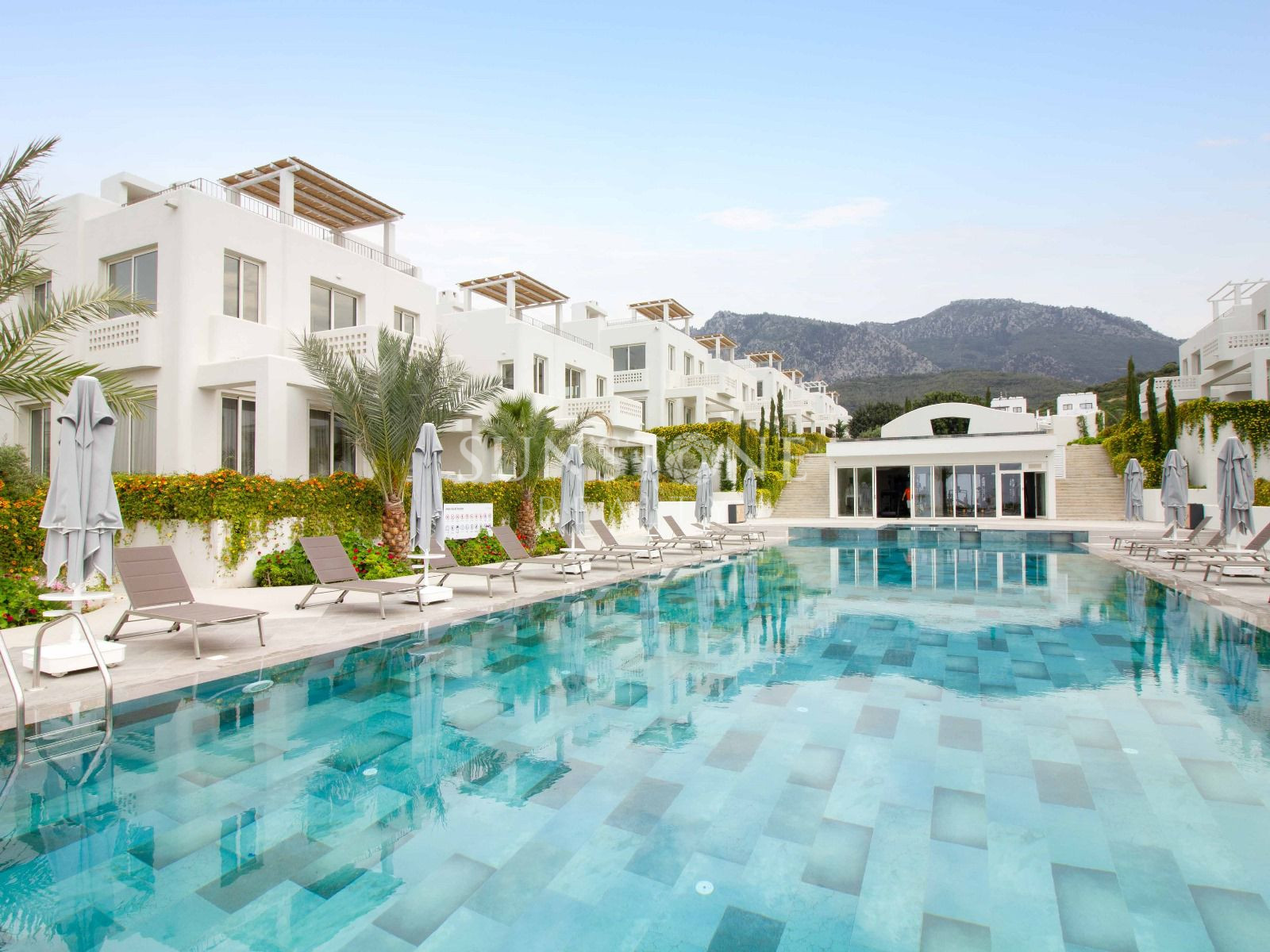 Kıbrıs Girne Alsancak Terra Sitesinde Kiralık 1+1 Daire 2