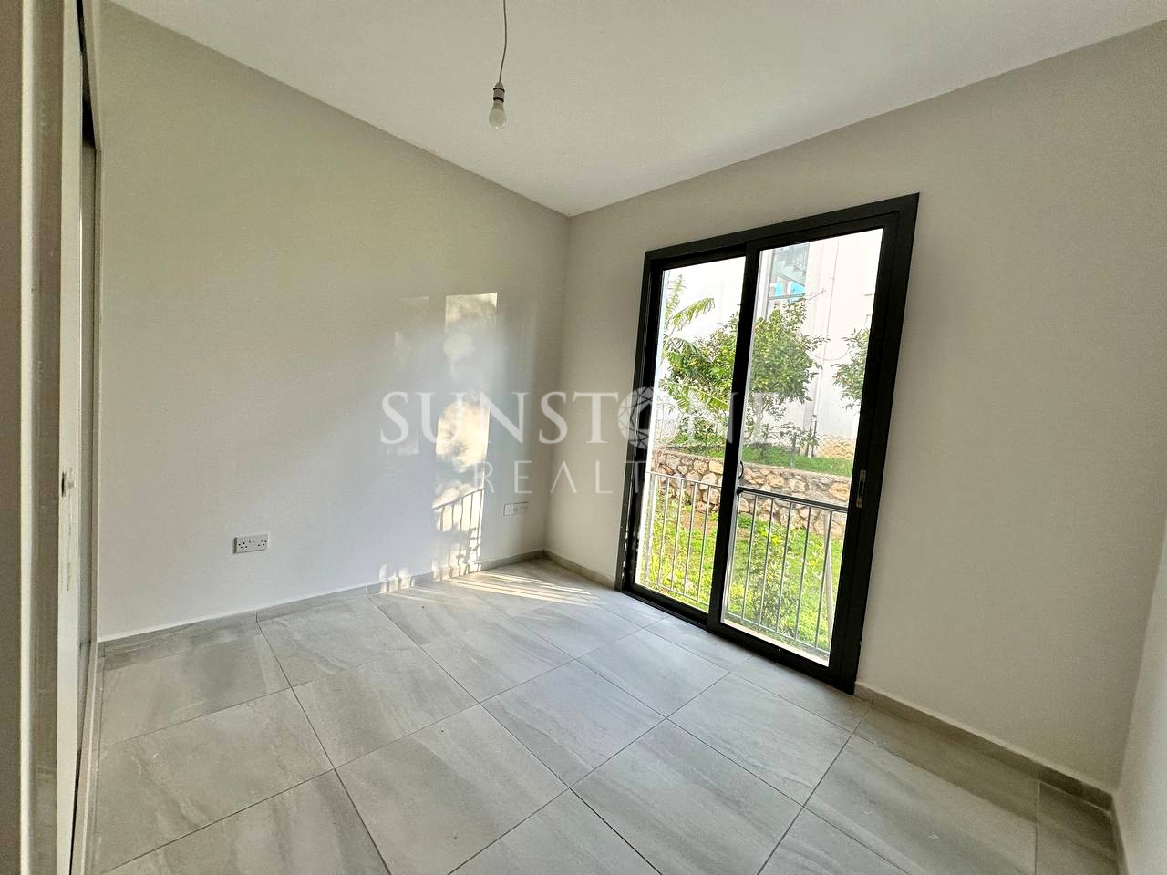 Kıbrıs Girne Alsancak Town Houses Sitesinde Satılık 2+1 Daire 15