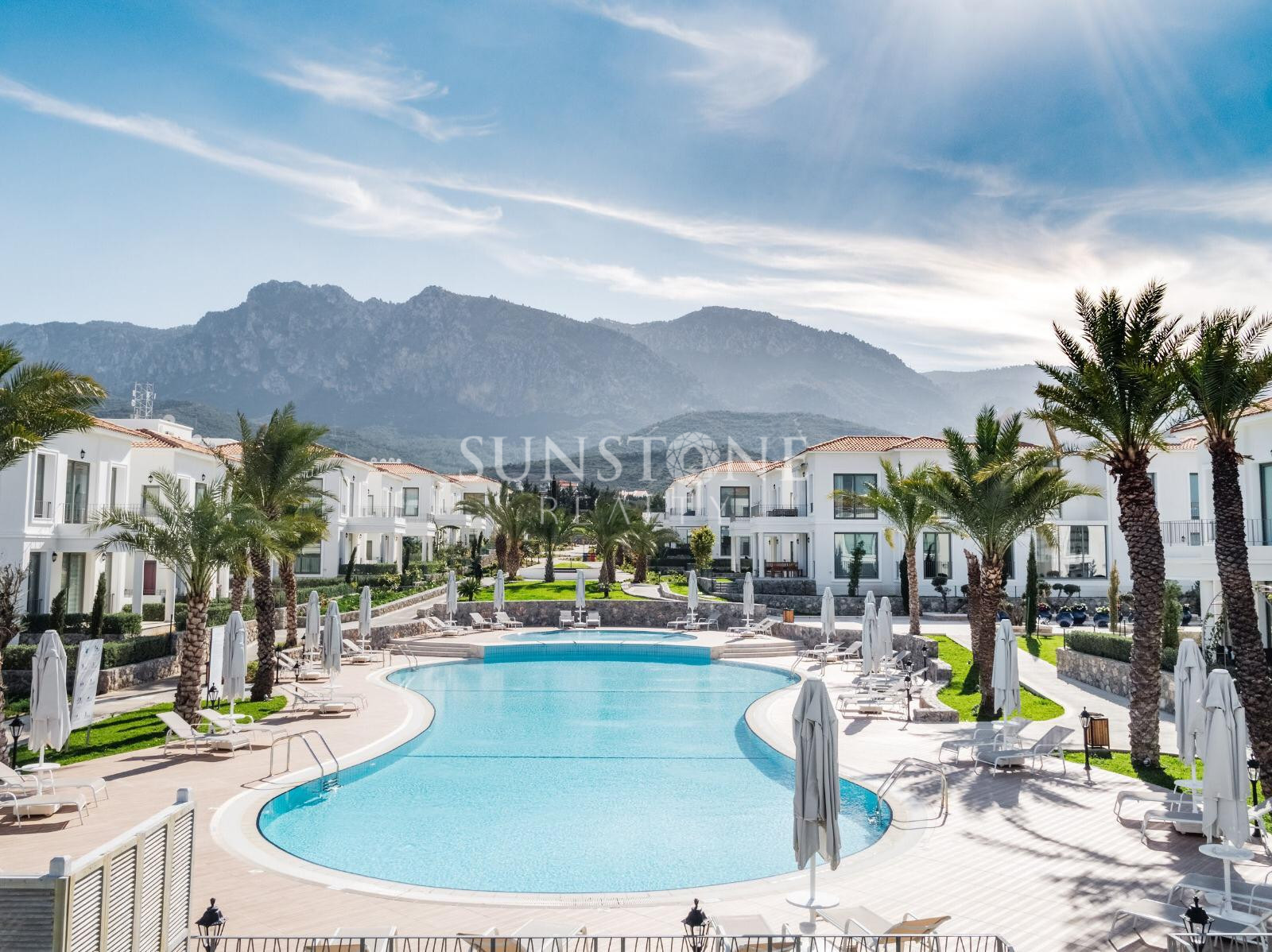 Kıbrıs Girne Alsancak Town Houses Sitesinde Satılık 2+1 Daire 3