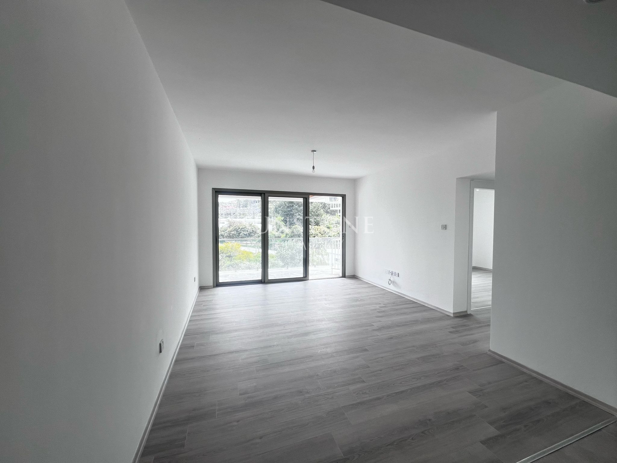 2+1 Penthouse with Roof Terrace in a Complex with Pool in Cyprus - Kyrenia - Alsancak 3
