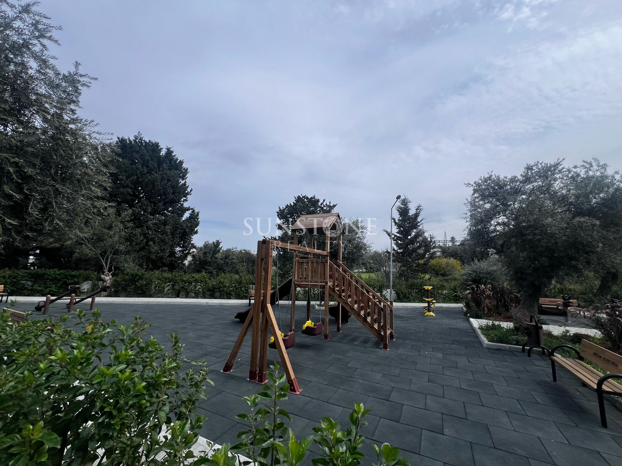 2+1 Penthouse with Roof Terrace in a Complex with Pool in Cyprus - Kyrenia - Alsancak 21