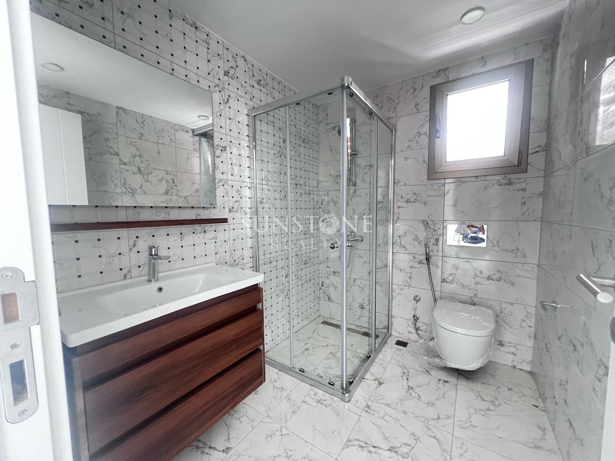 2+1 Penthouse with Roof Terrace in a Complex with Pool in Cyprus - Kyrenia - Alsancak 11