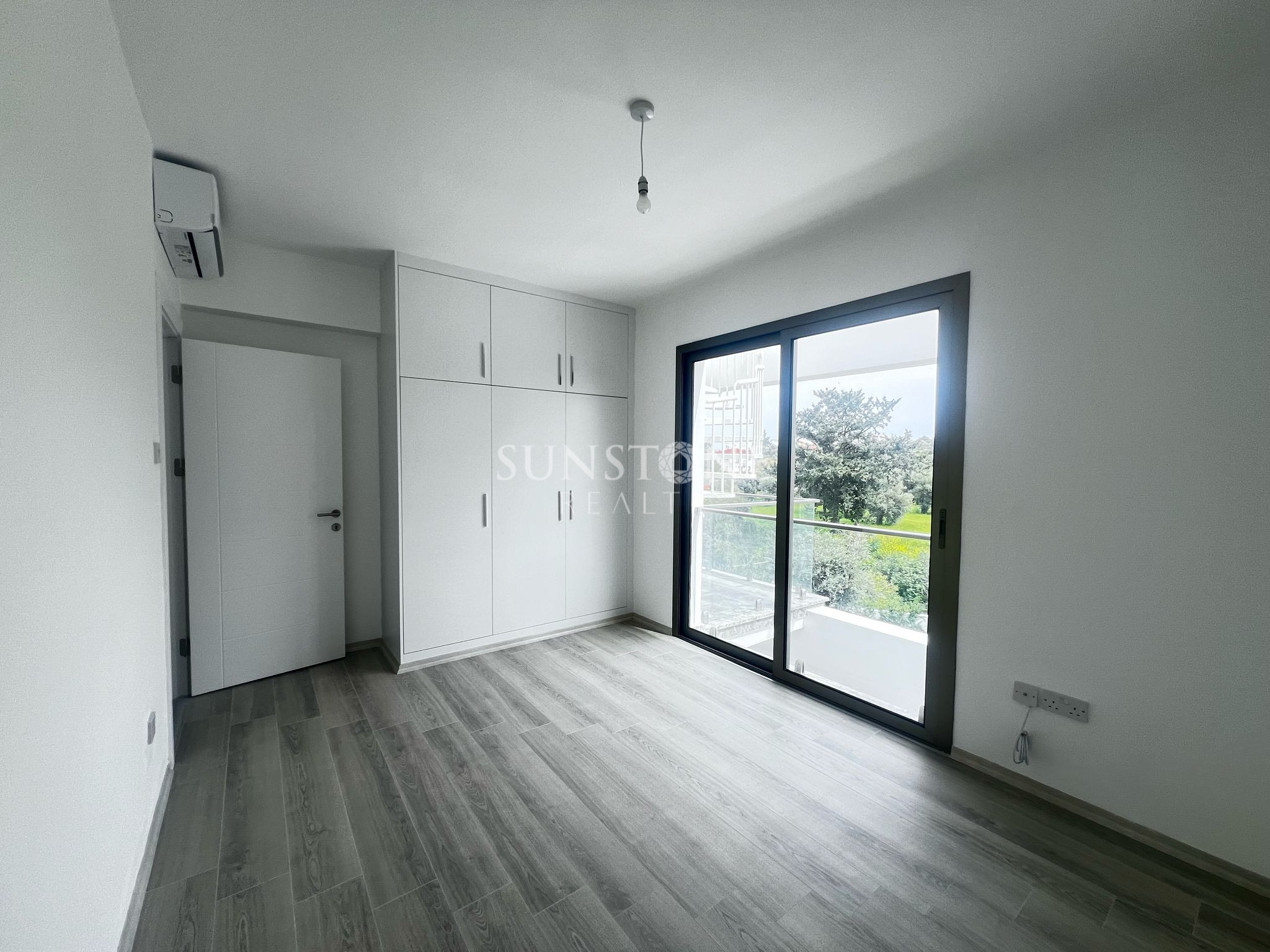 2+1 Penthouse with Roof Terrace in a Complex with Pool in Cyprus - Kyrenia - Alsancak 10