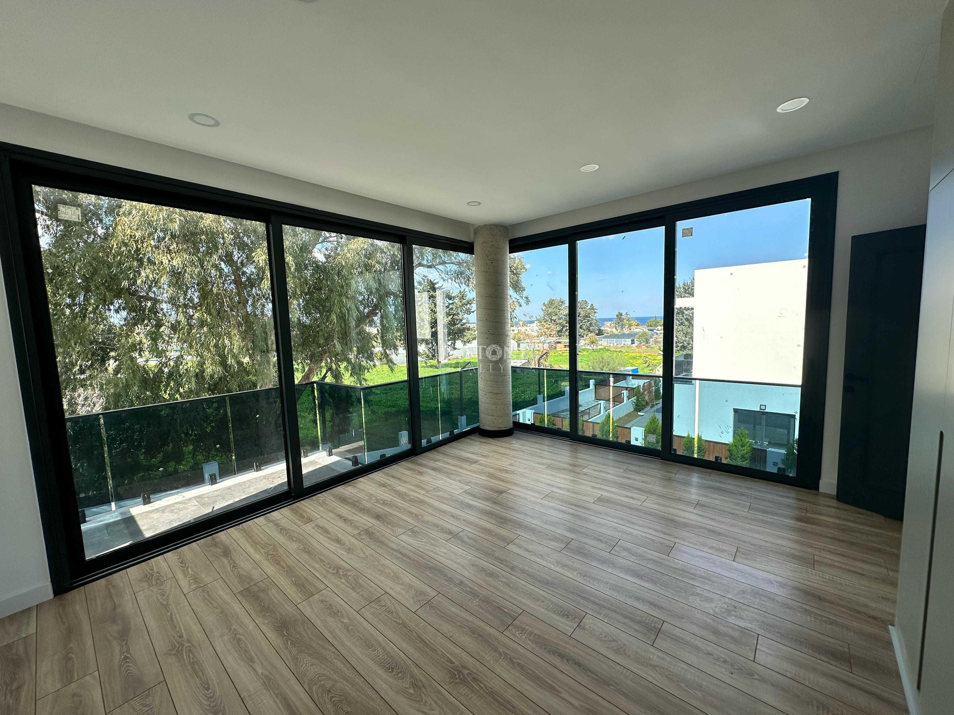 Villa For Sale in Alsancak, Kyrenia, Cyprus 11