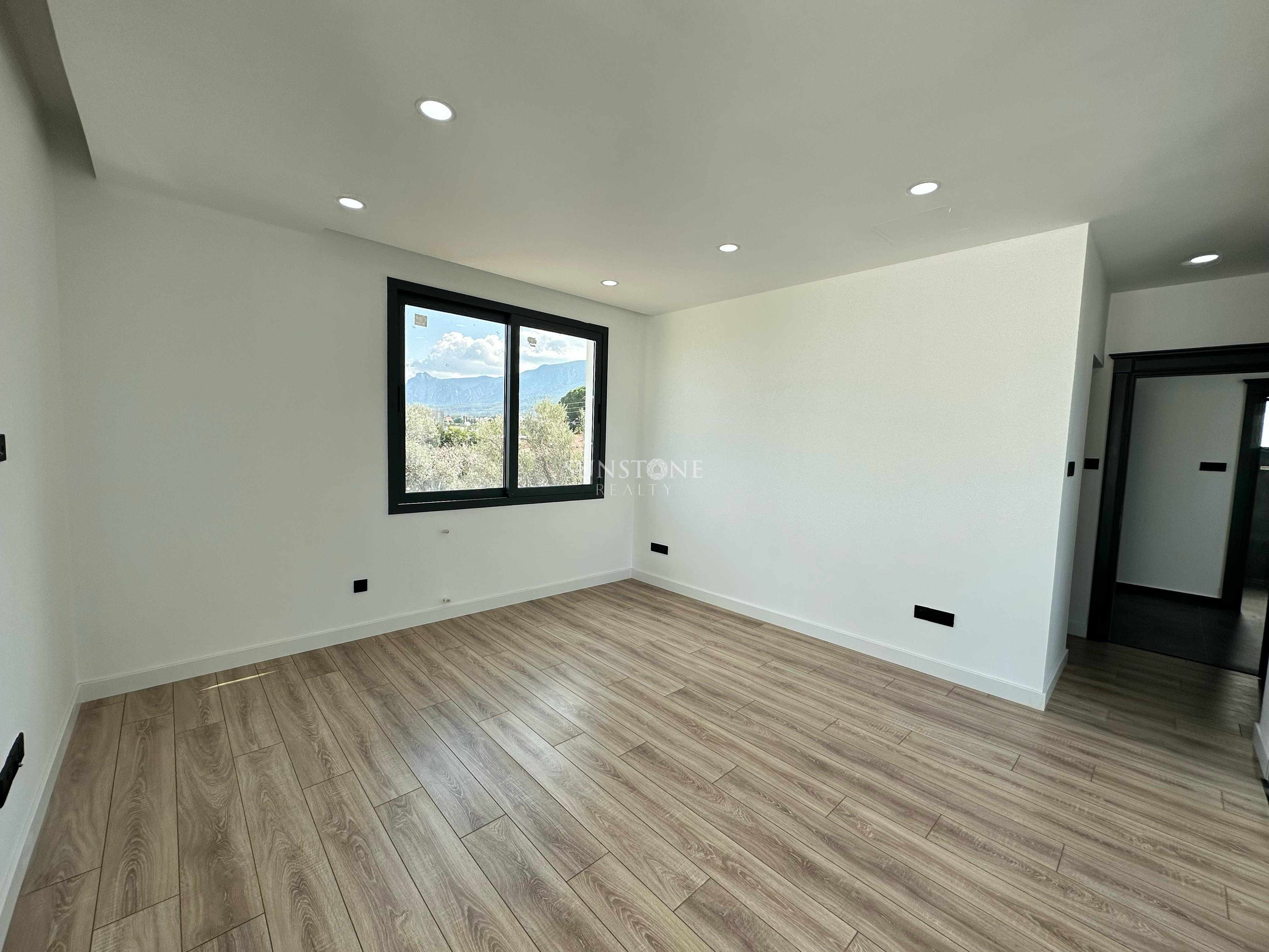 Villa For Sale in Alsancak, Kyrenia, Cyprus 15