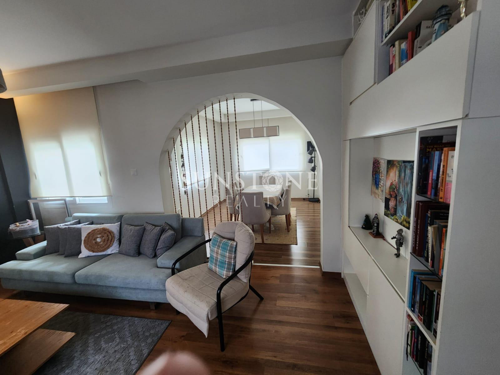 Kıbrıs Girne Bellapais 'da Dağ ve Deniz Manzaralı Full Eşyalı 3+1 Kiralık Villa  4