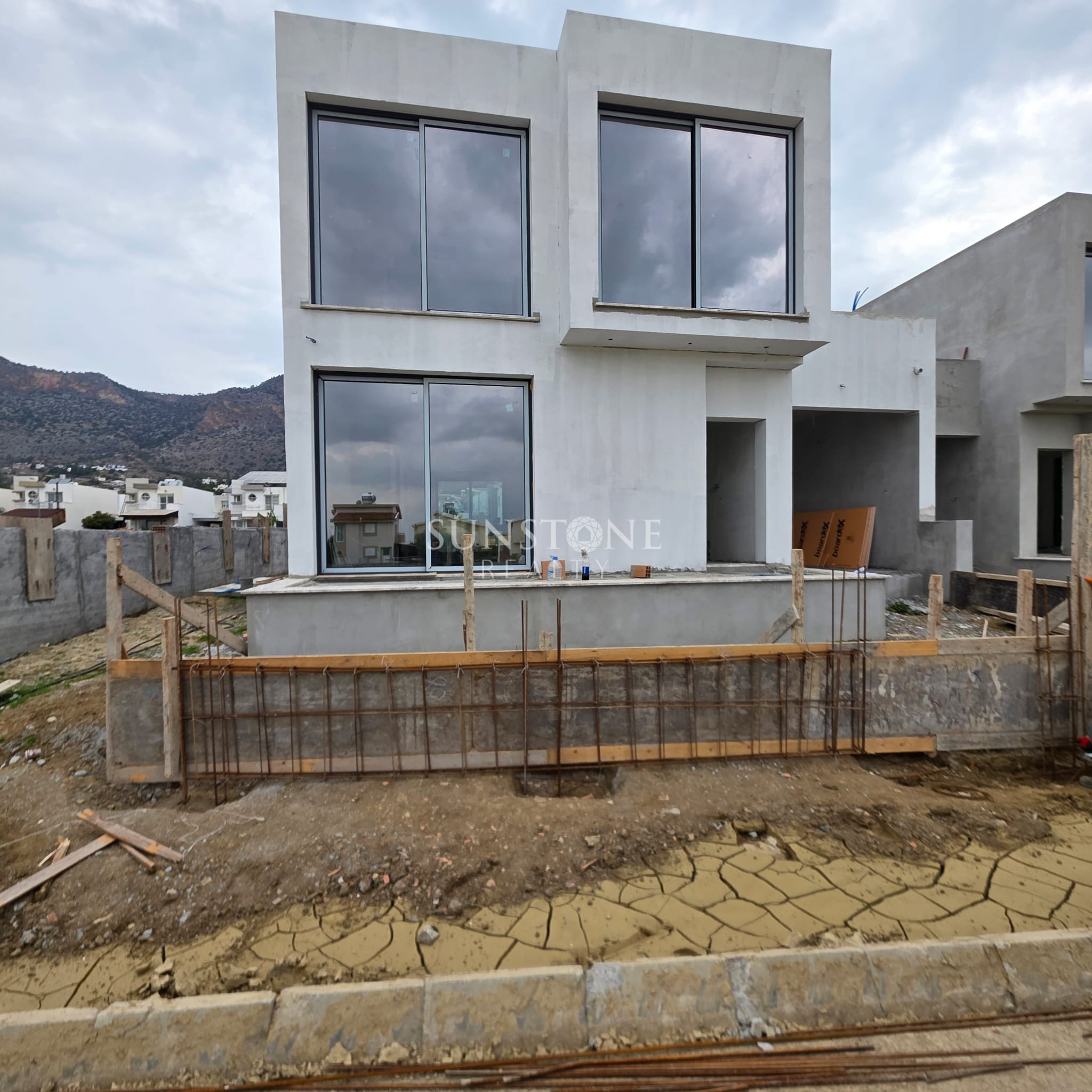 Kıbrıs Girne - Boğazköy Bölgesinde Satılık Türk Koçanlı Villa. 27