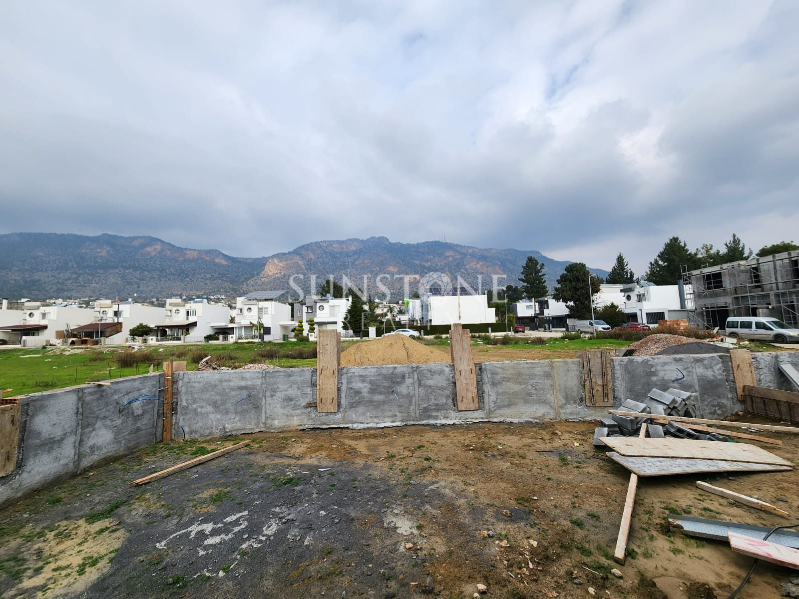 Kıbrıs Girne - Boğazköy Bölgesinde Satılık Türk Koçanlı Villa. 26