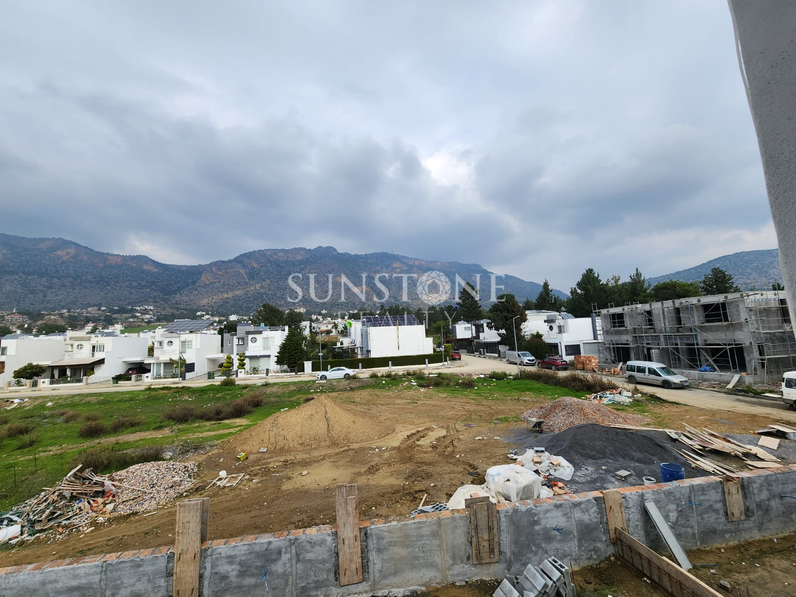 Kıbrıs Girne - Boğazköy Bölgesinde Satılık Türk Koçanlı Villa. 23